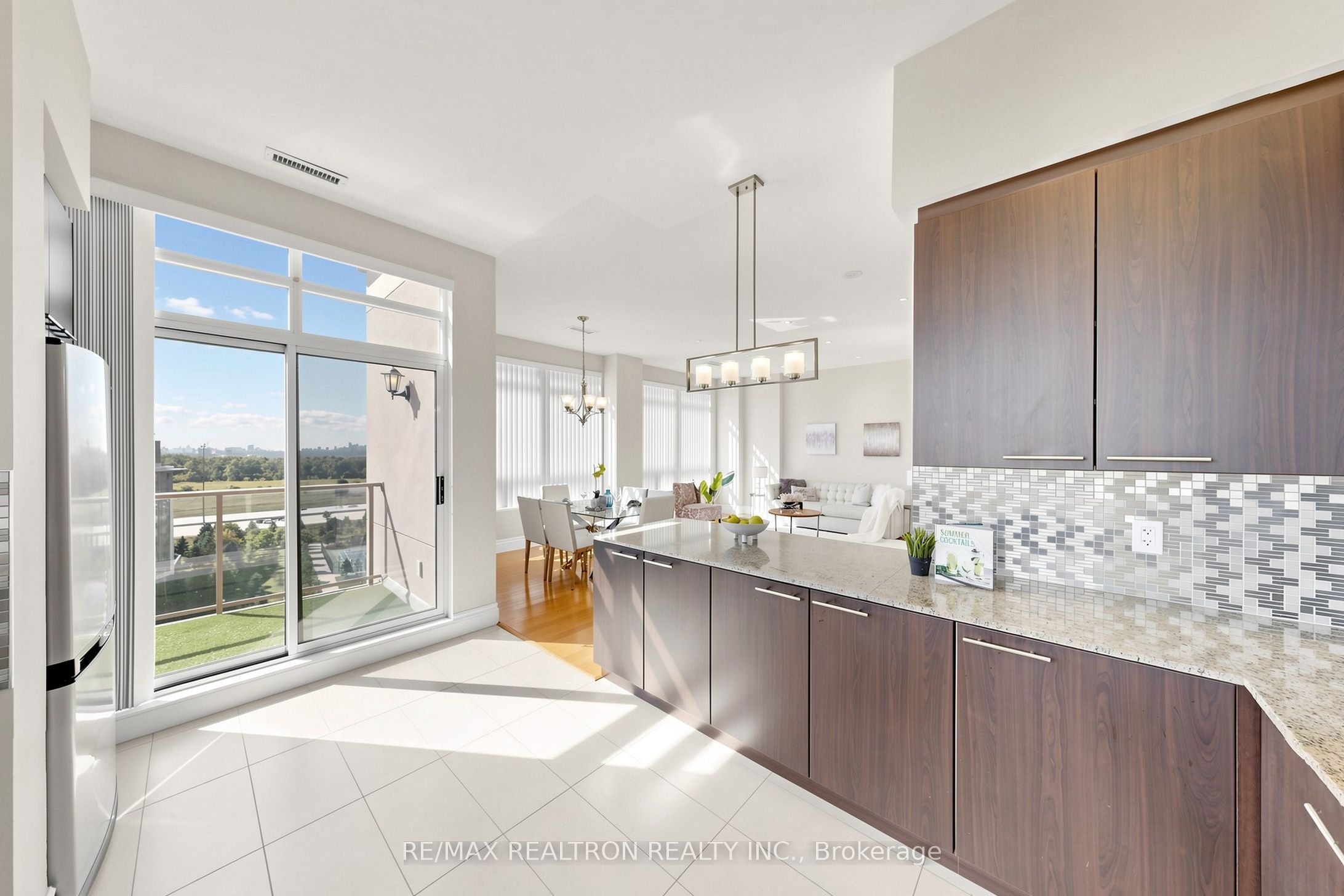 39 Galleria Parkway Uph3 Property Photo 18