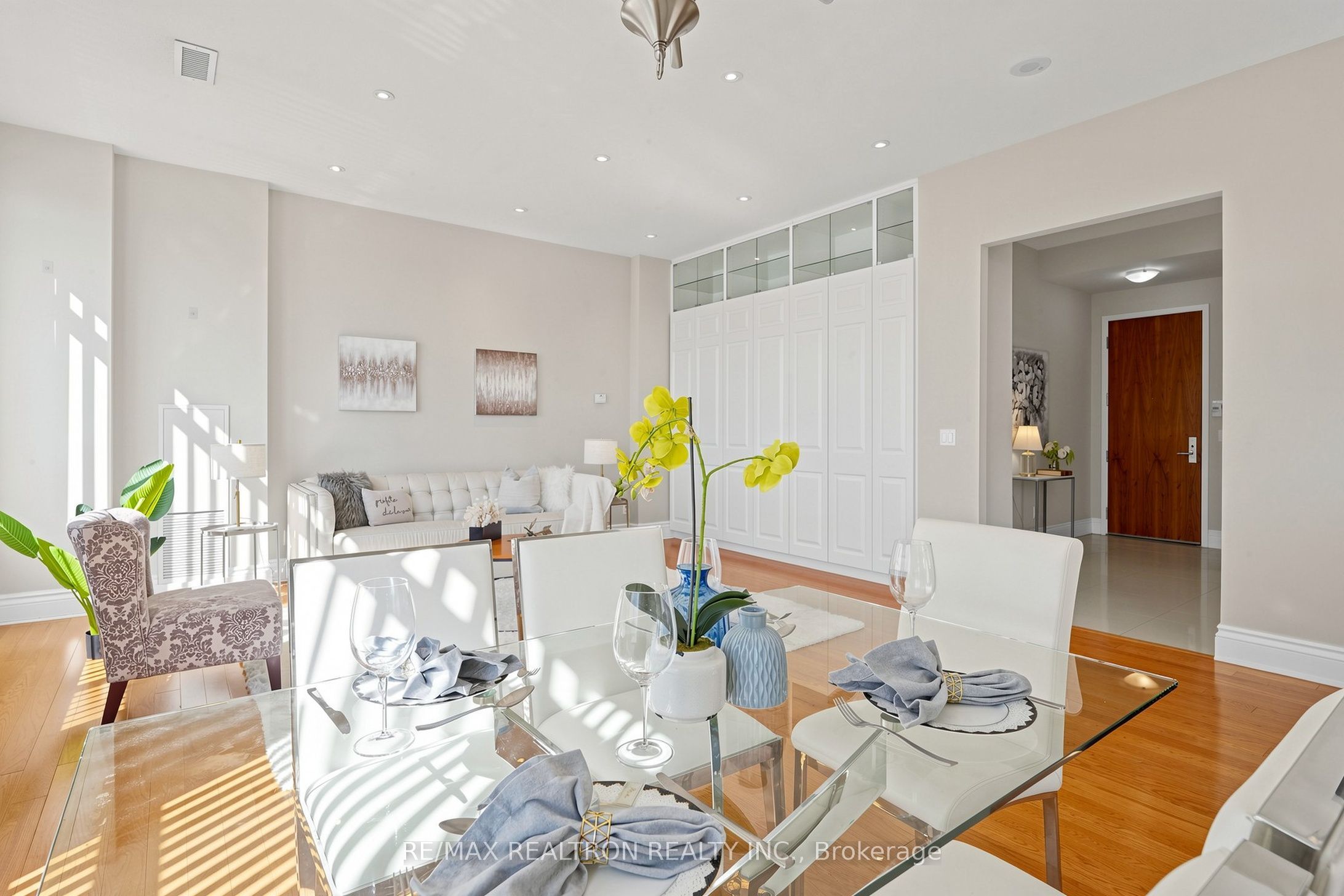 39 Galleria Parkway Uph3 Property Photo 25