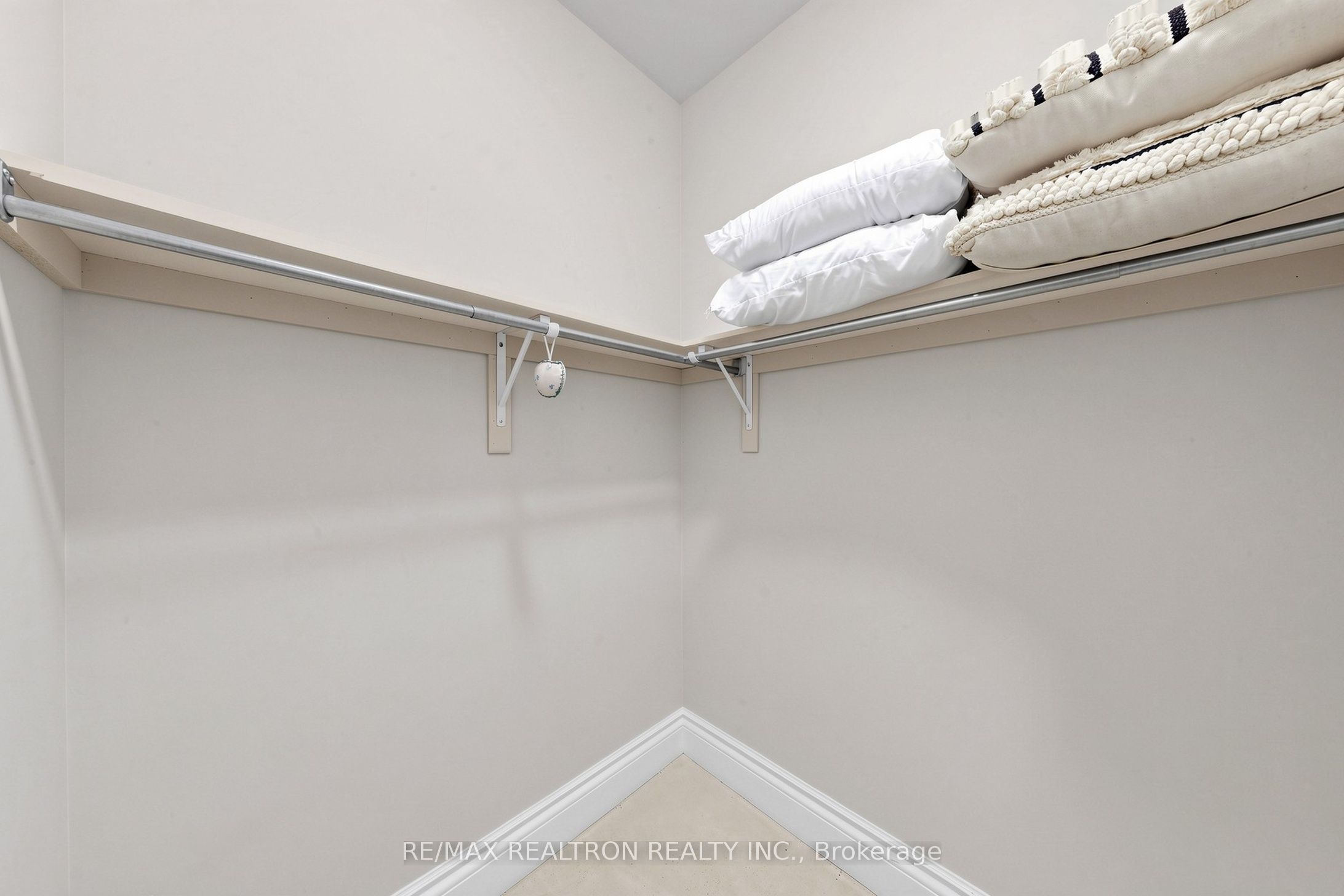 39 Galleria Parkway Uph3 Property Photo 33
