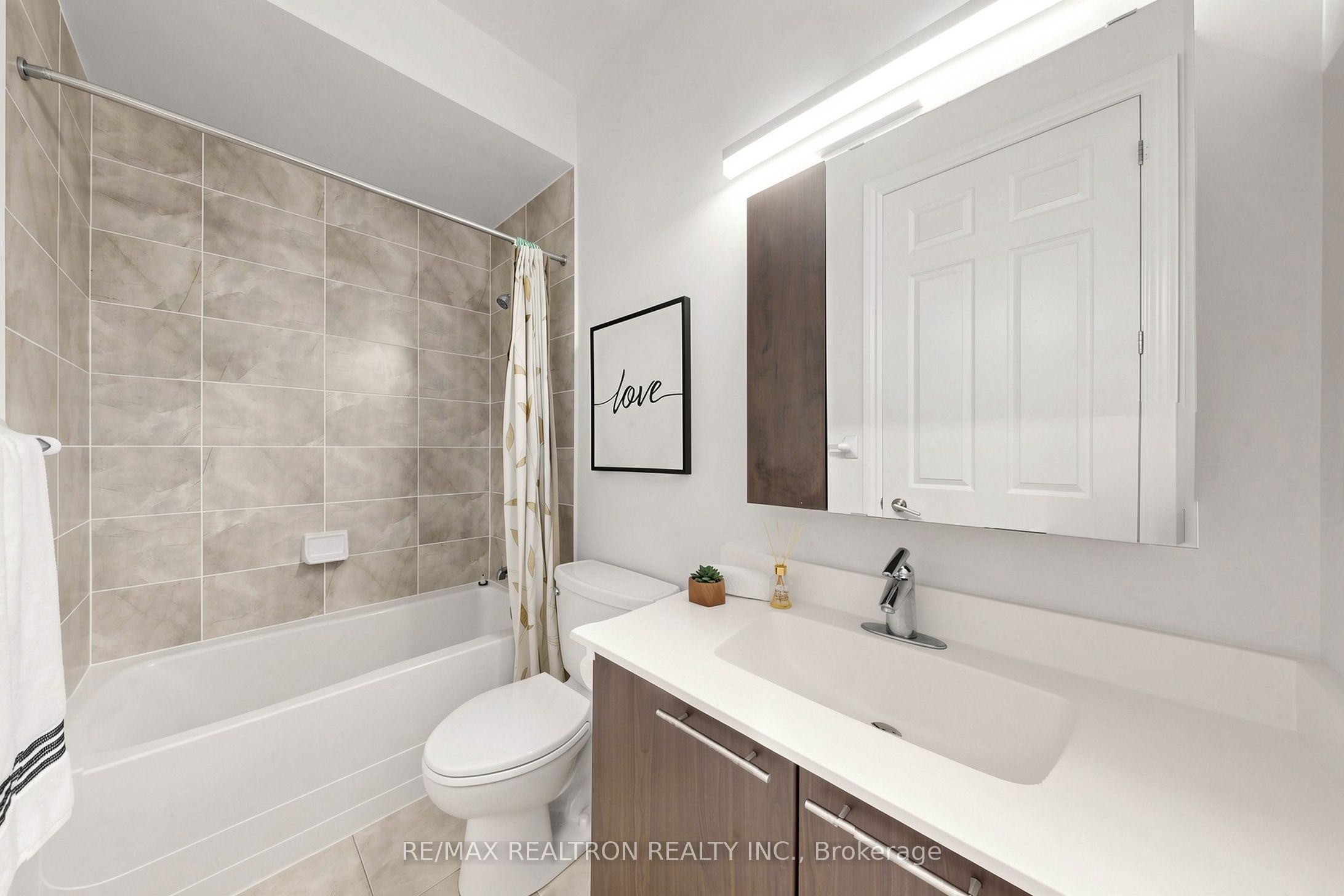 39 Galleria Parkway Uph3 Property Photo 34
