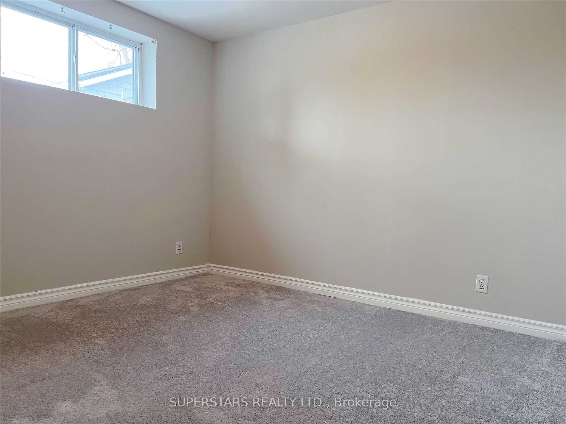 276 Parkwood Avenue Bsmt Property Photo 8