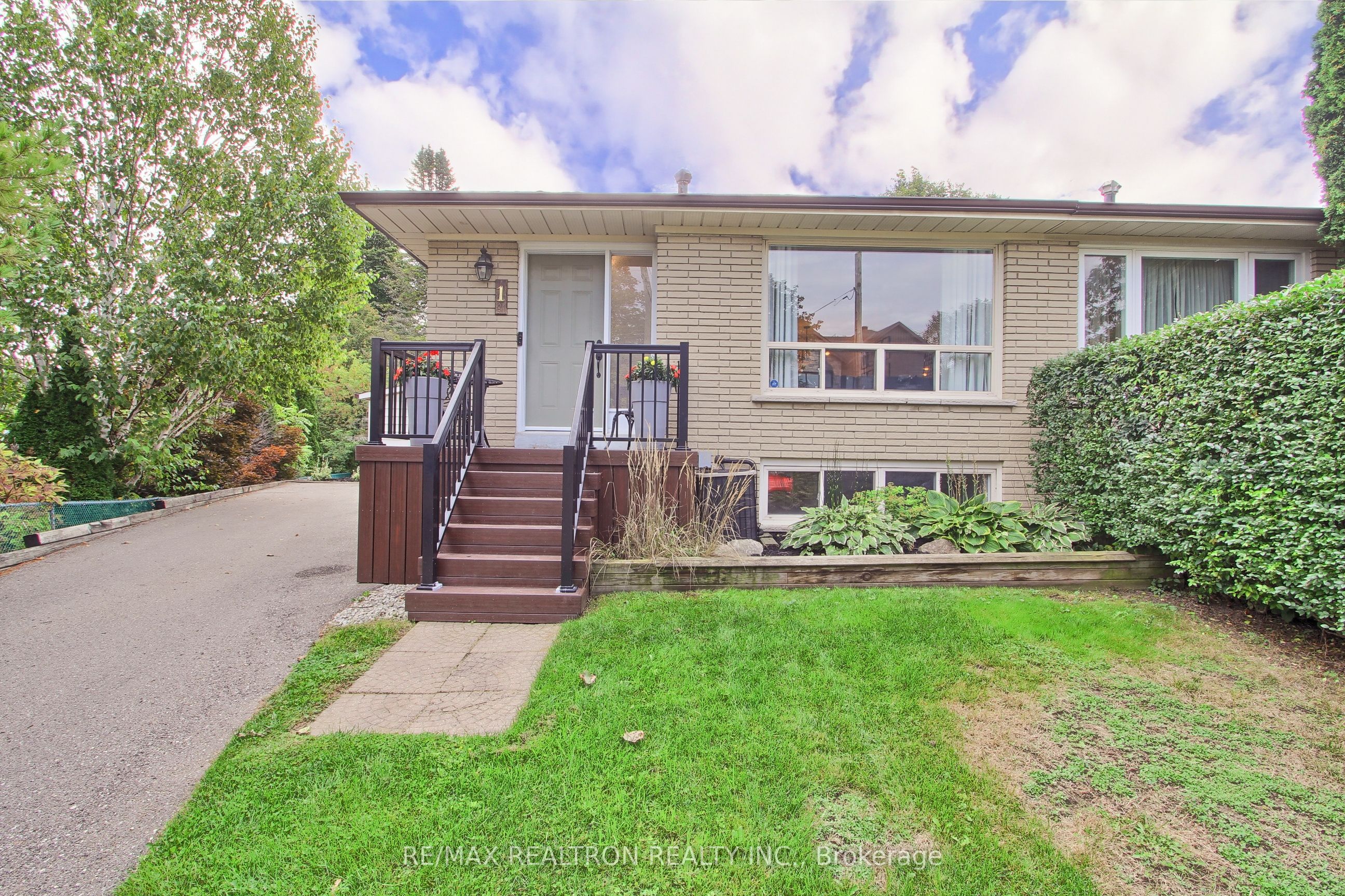 1 Mcdonald Drive Property Photo 1