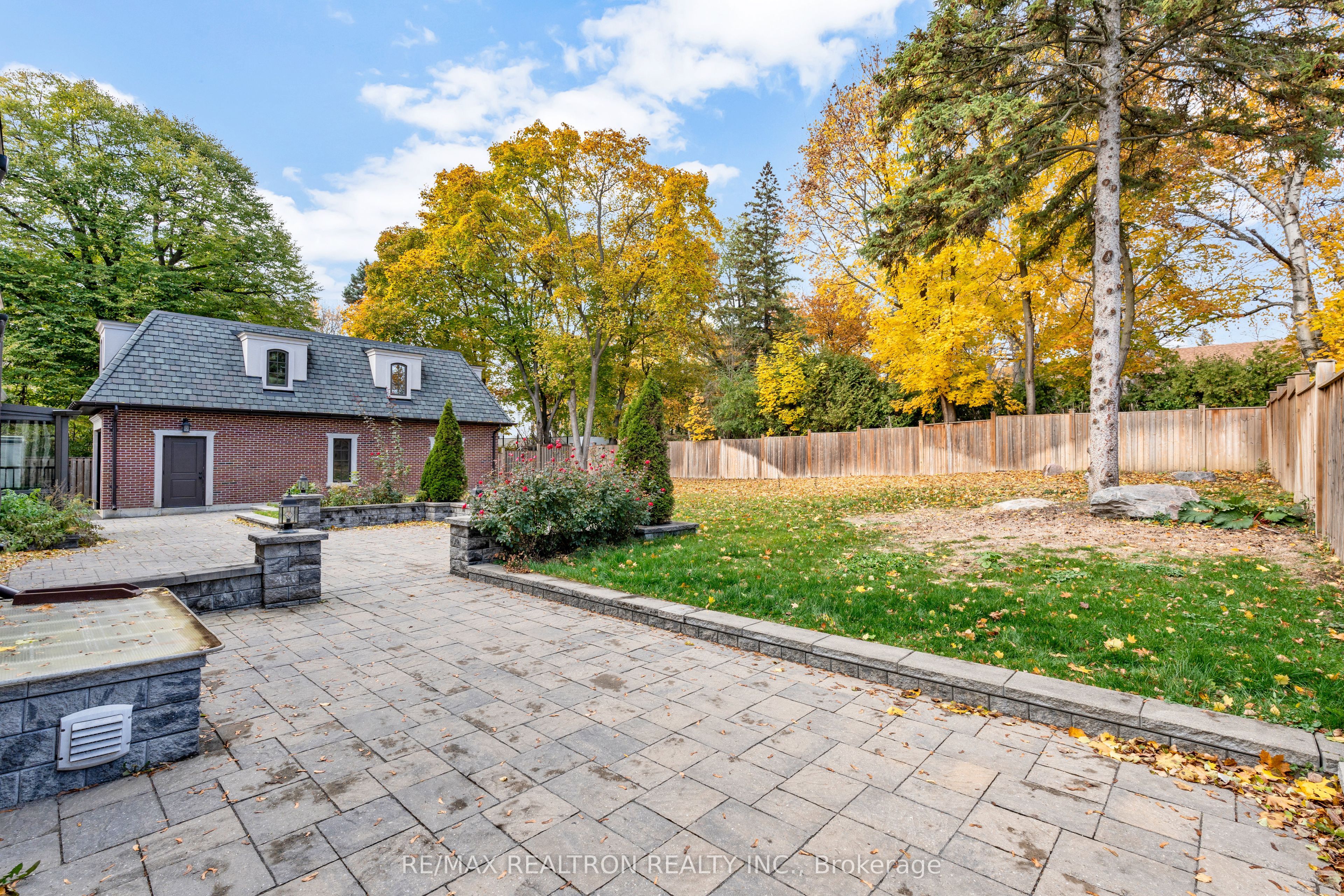 138 Centre Street Property Photo 10