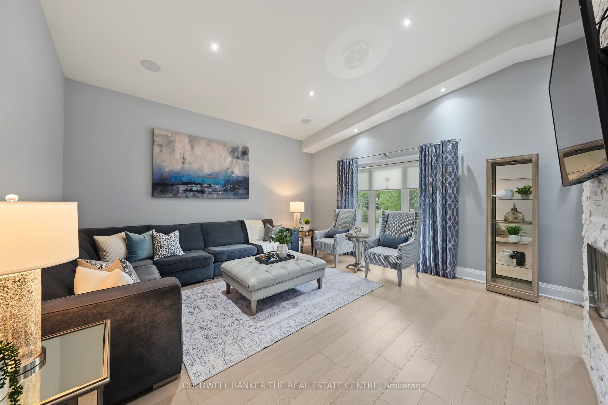 43 Wellington Street Property Photo 10