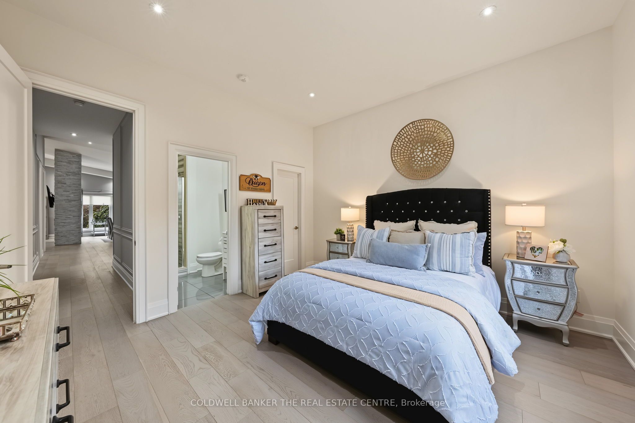 43 Wellington Street Property Photo 16