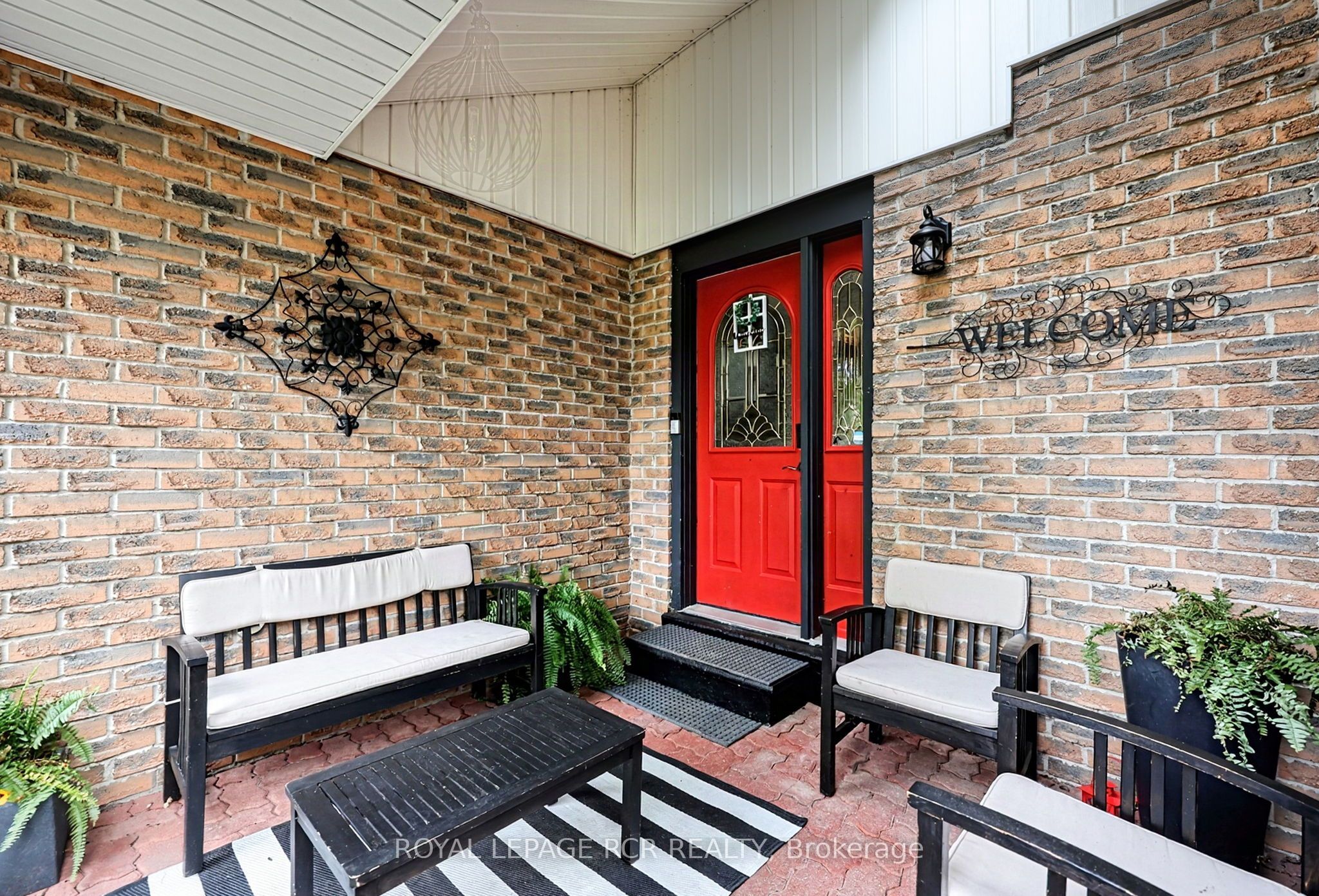 169 Mackenzie Street Property Photo 3