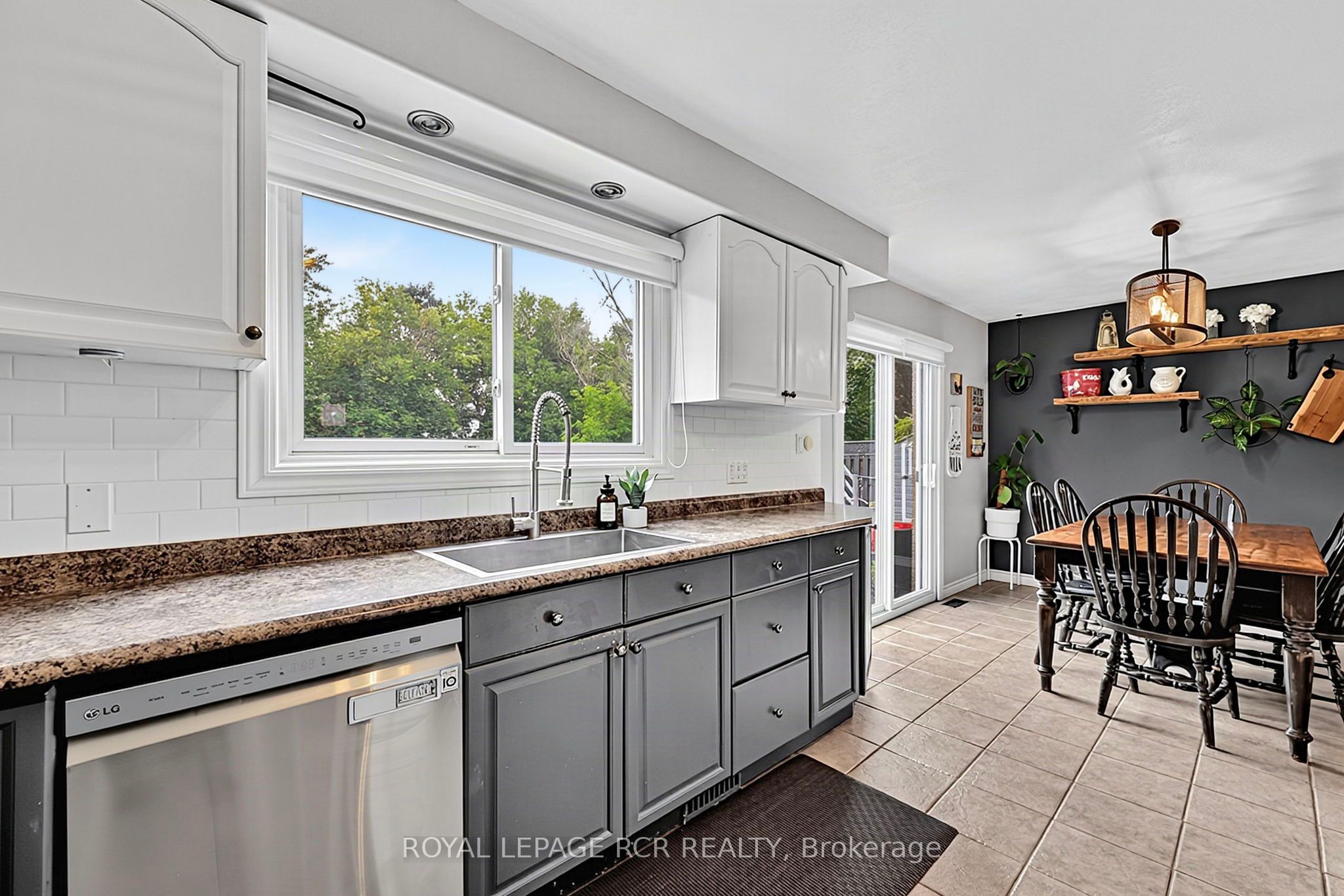 169 Mackenzie Street Property Photo 17