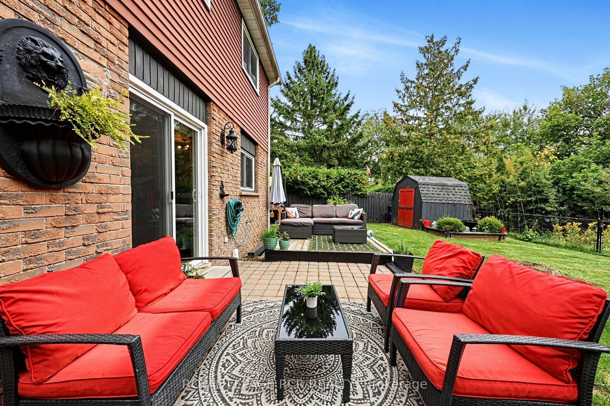 169 Mackenzie Street Property Photo 32