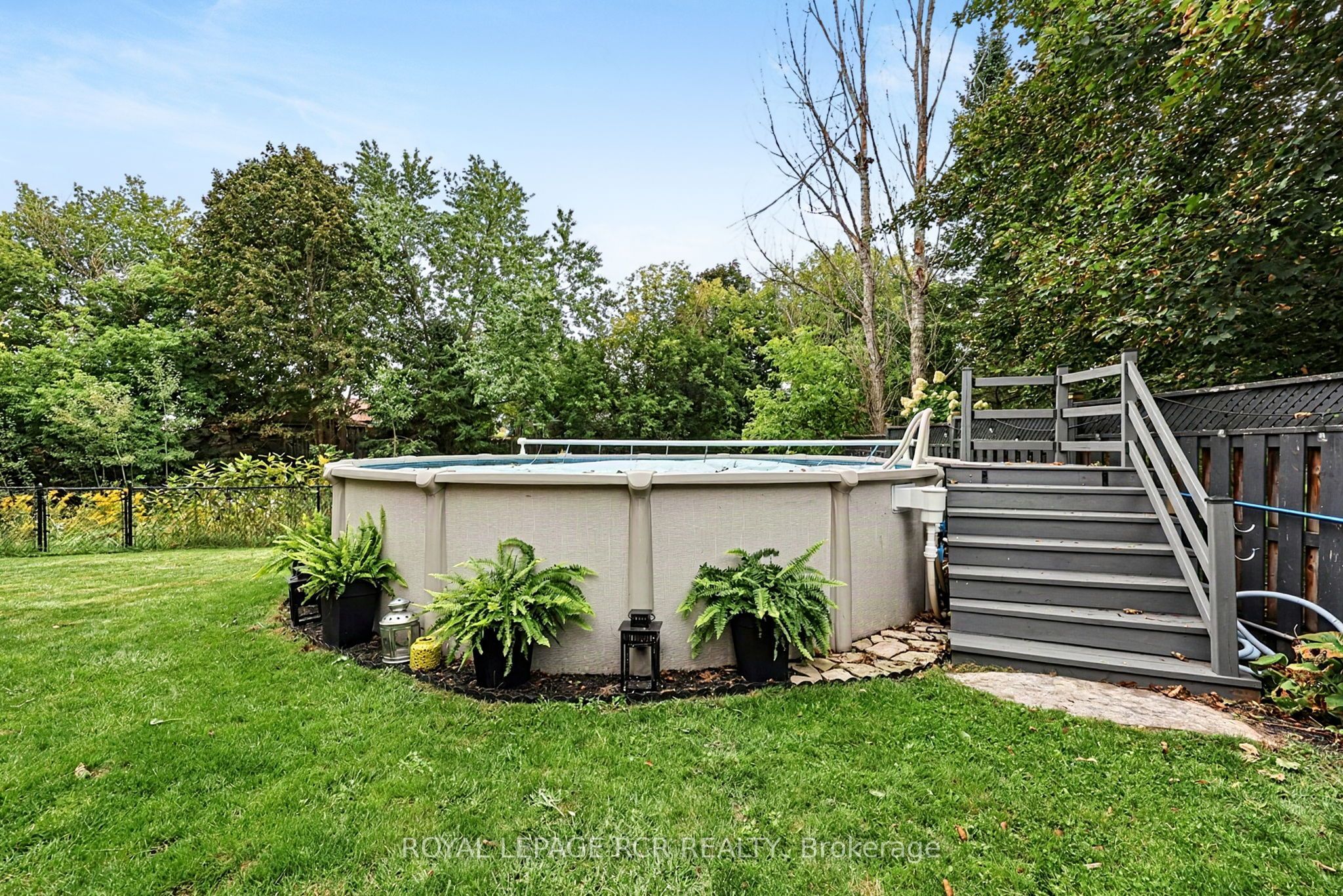 169 Mackenzie Street Property Photo 35