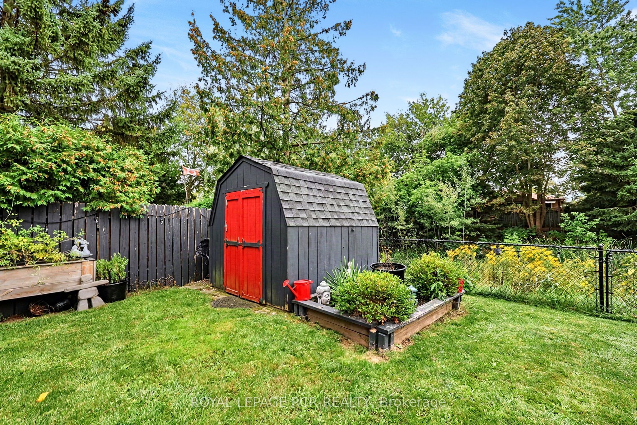 169 Mackenzie Street Property Photo 36