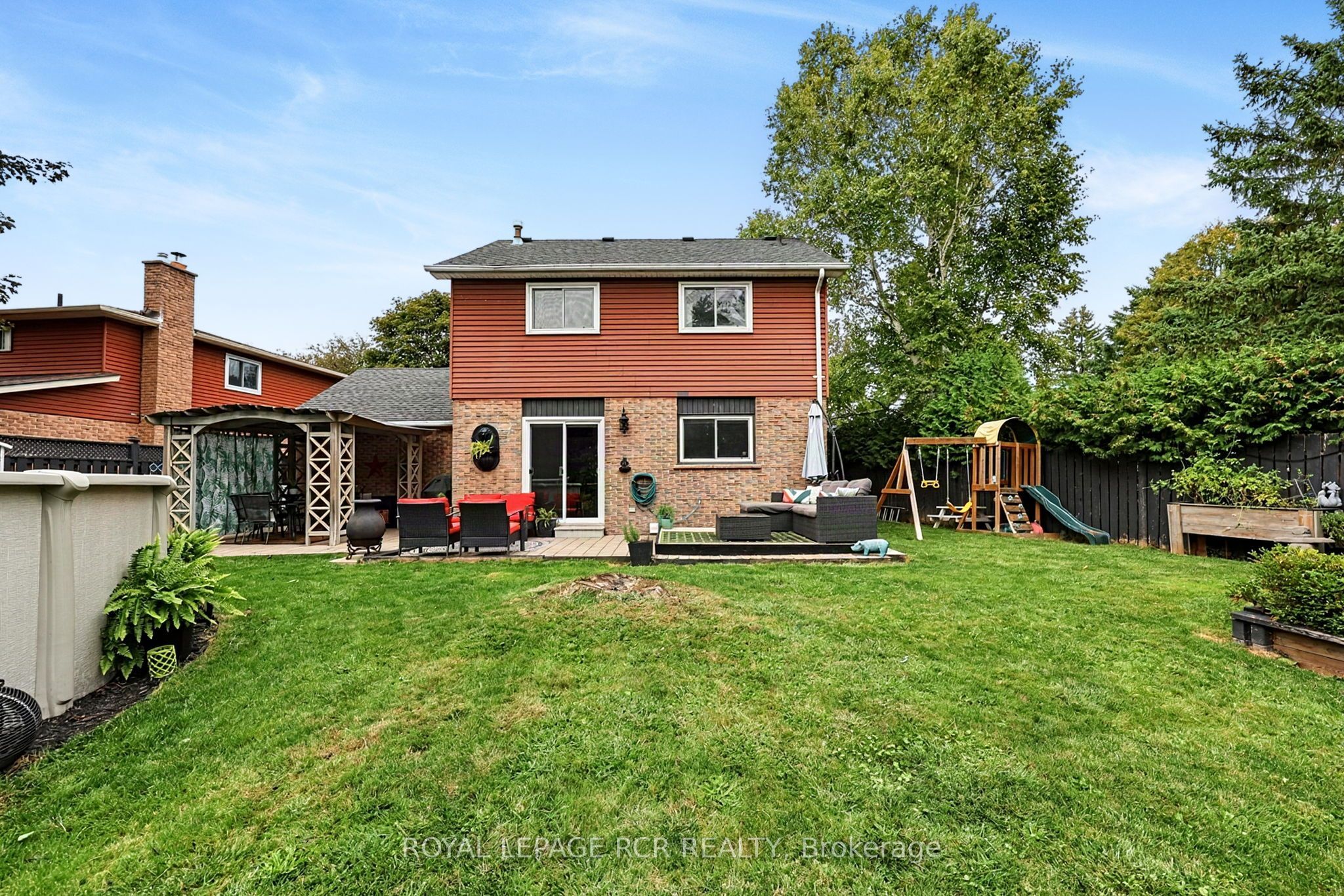 169 Mackenzie Street Property Photo 38