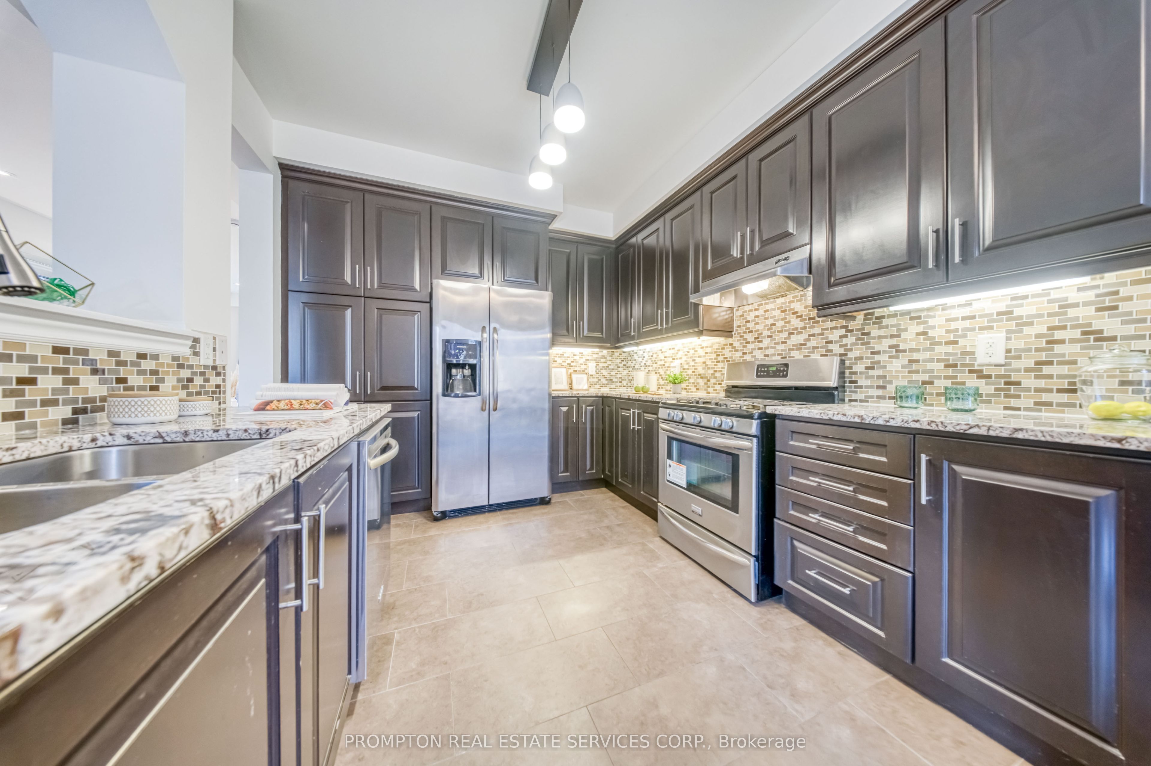 2762 Donald Cousens Parkway Property Photo 12