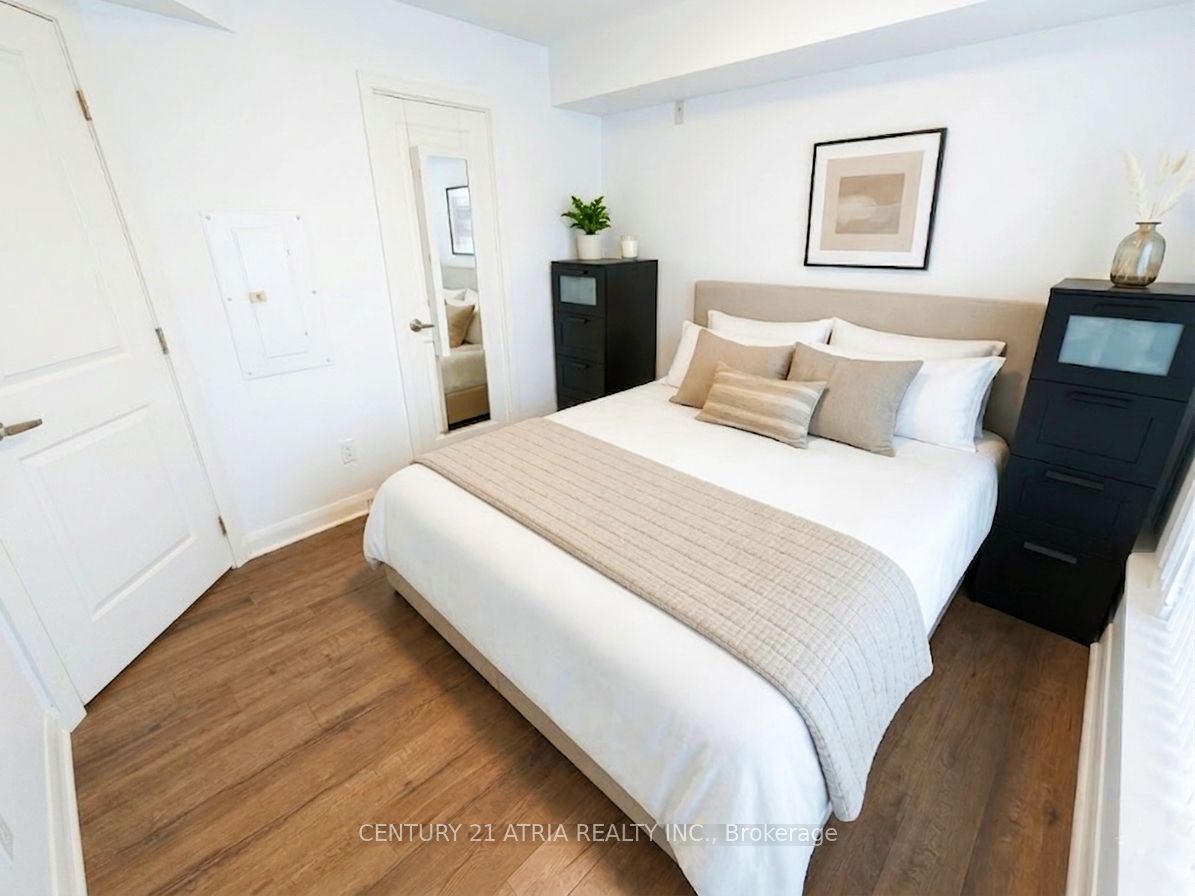 75 Norman Bethune Avenue 310 Property Photo 4