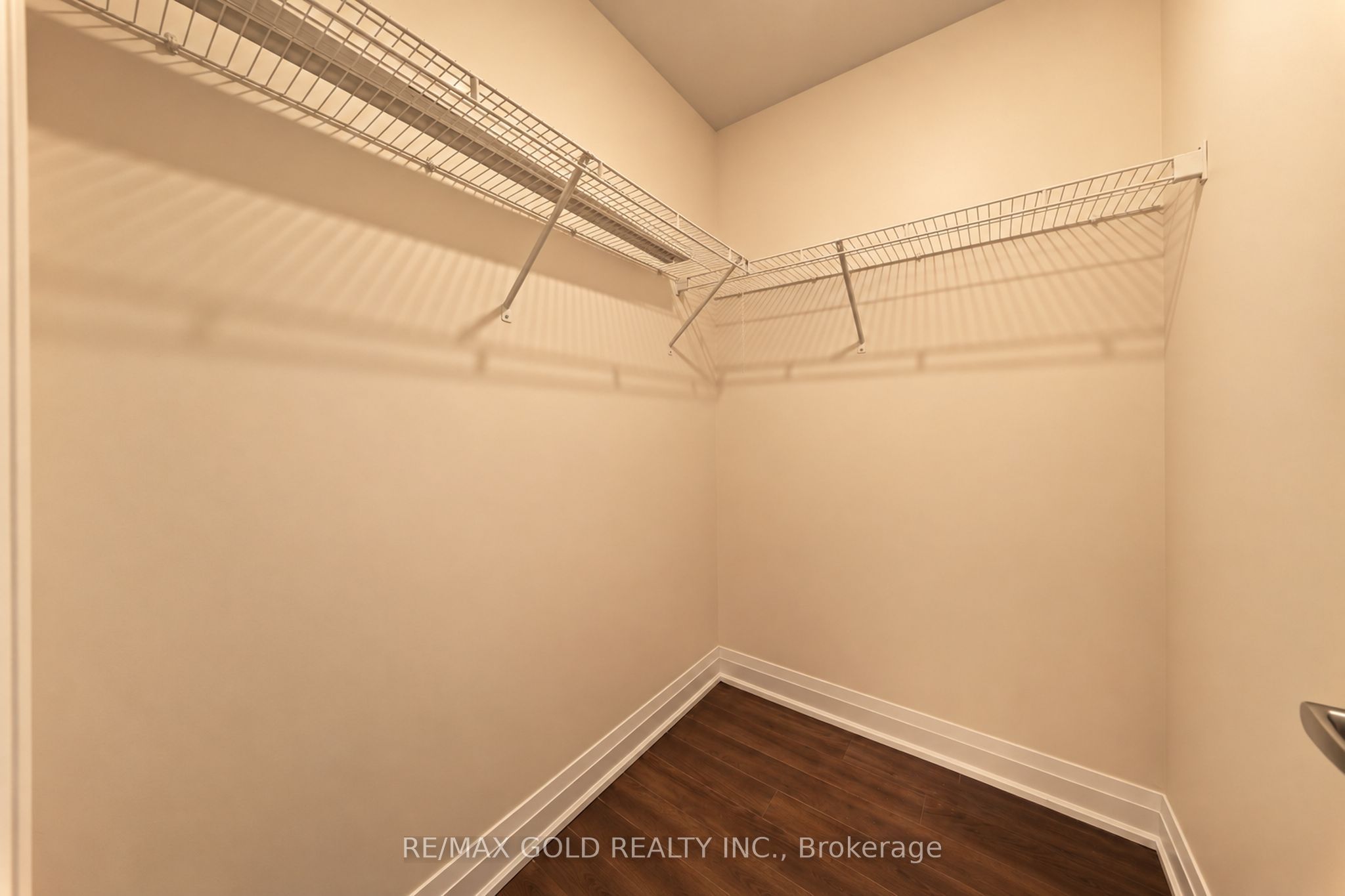 18 Coles Avenue 602 Property Photo 21