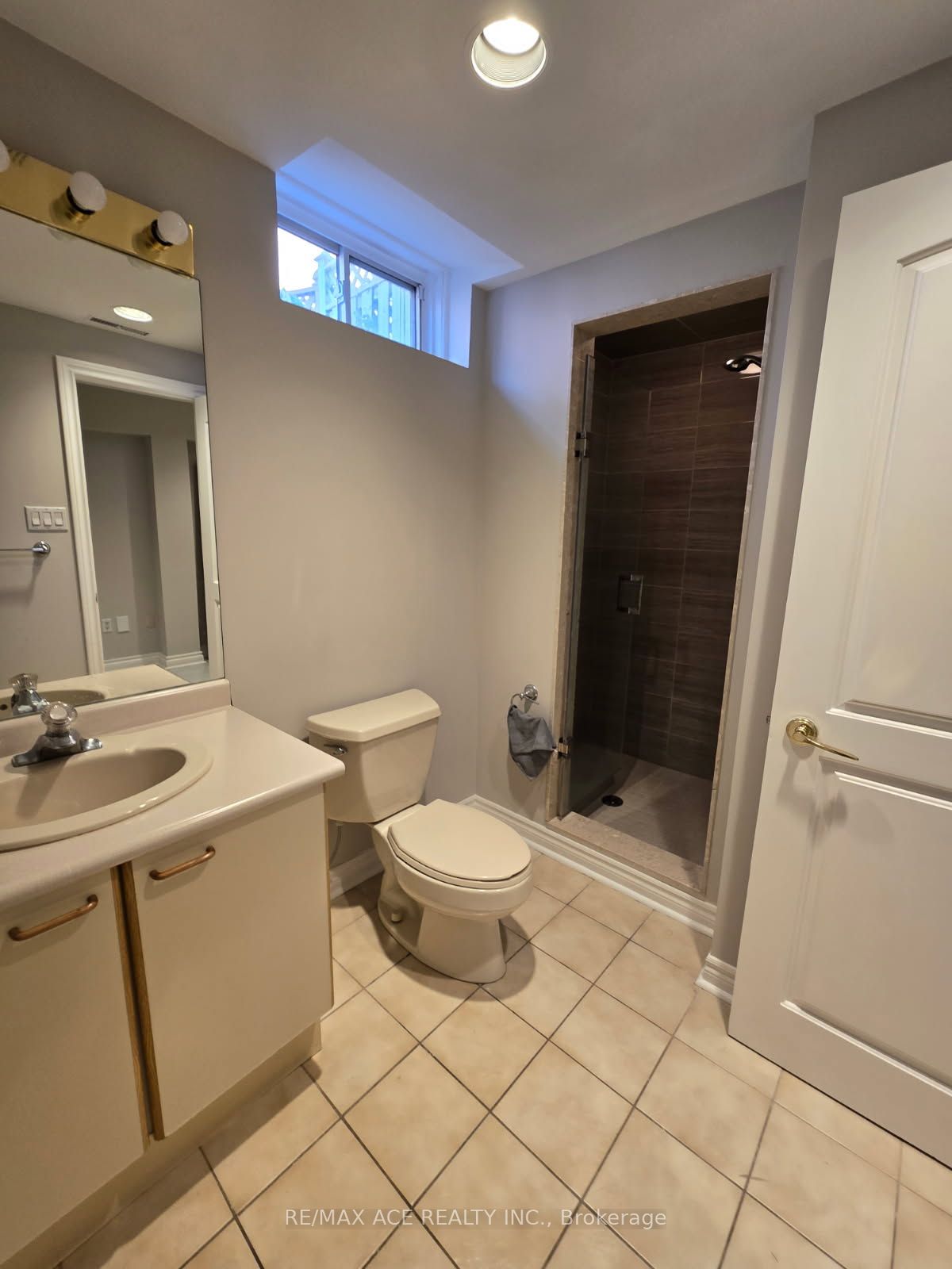 25 Pilkington Crescent Bsmt Property Photo 8