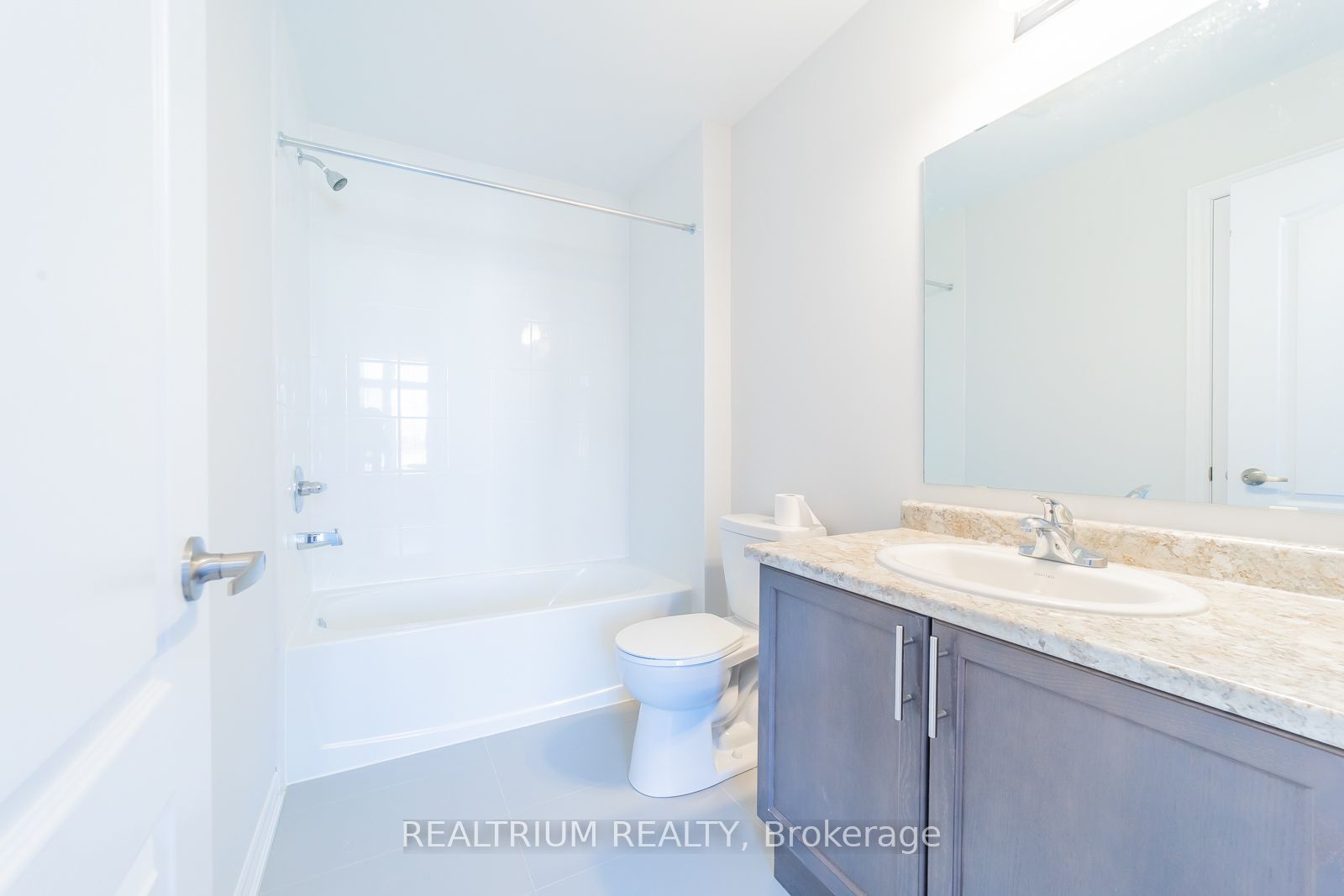 174 Webb Street Property Photo 7