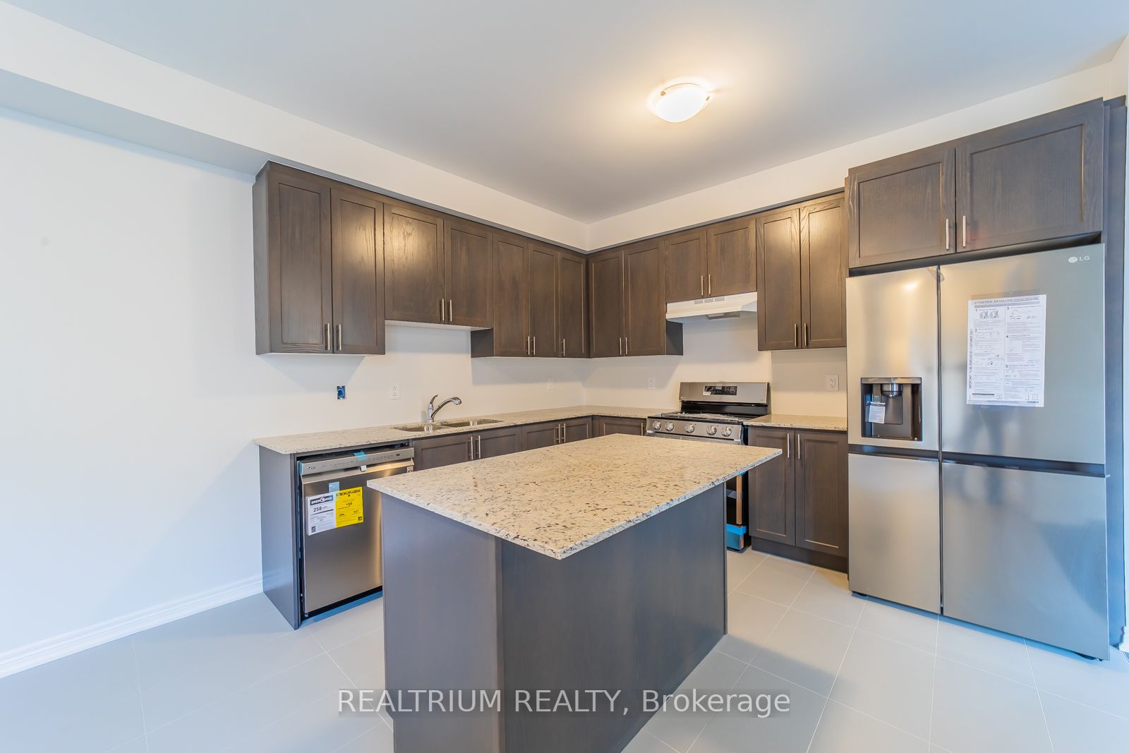 174 Webb Street Property Photo 10