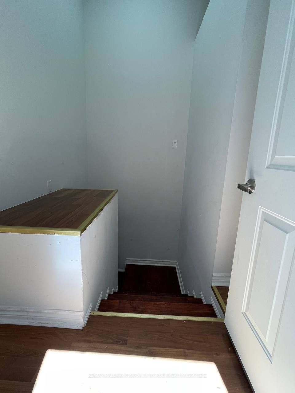 53 Froud Drive Bsmt Property Photo 2