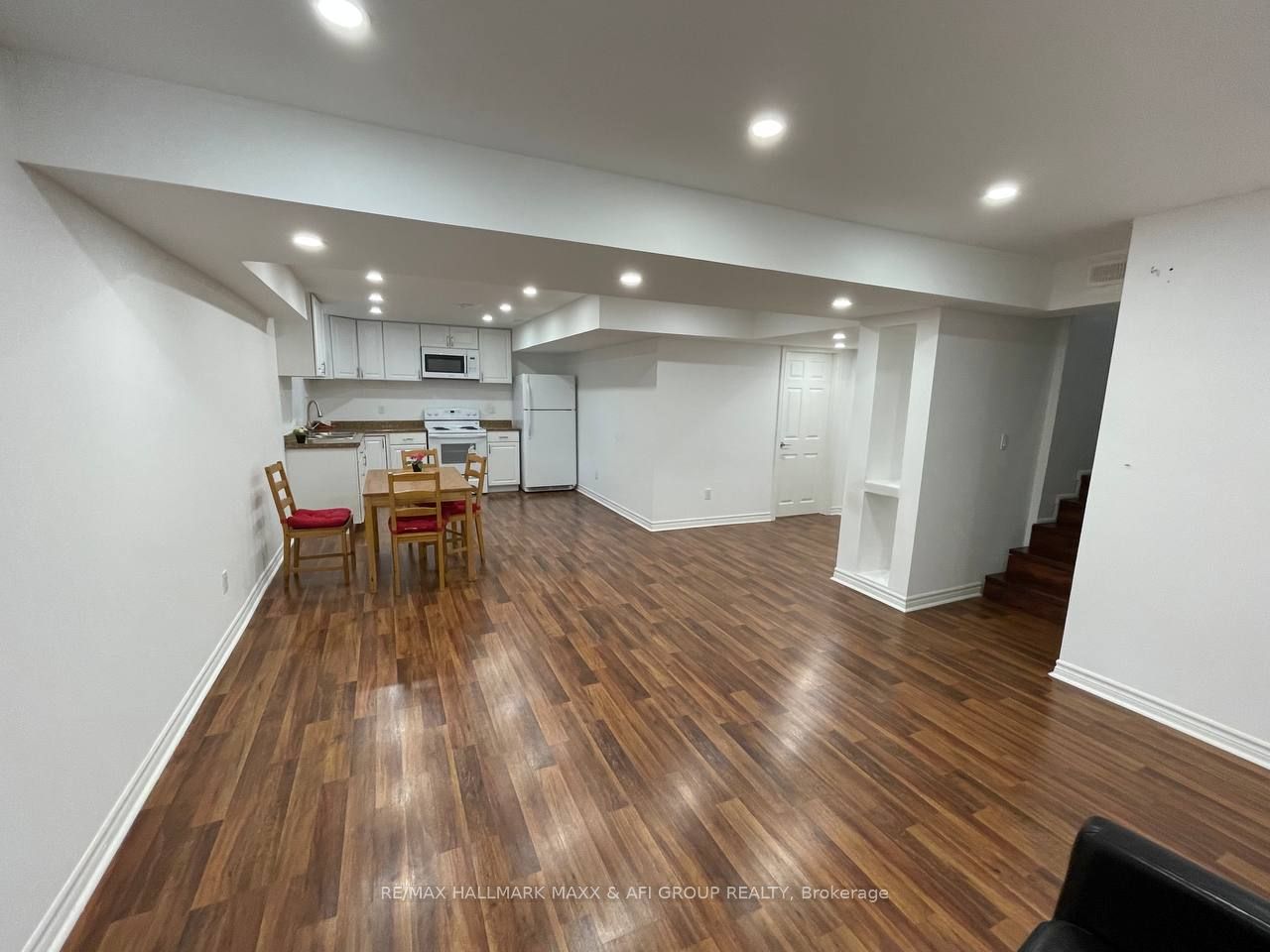 53 Froud Drive Bsmt Property Photo 12