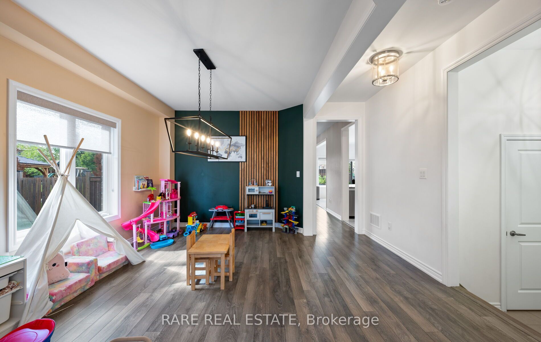 42 Hackett Street Property Photo 7
