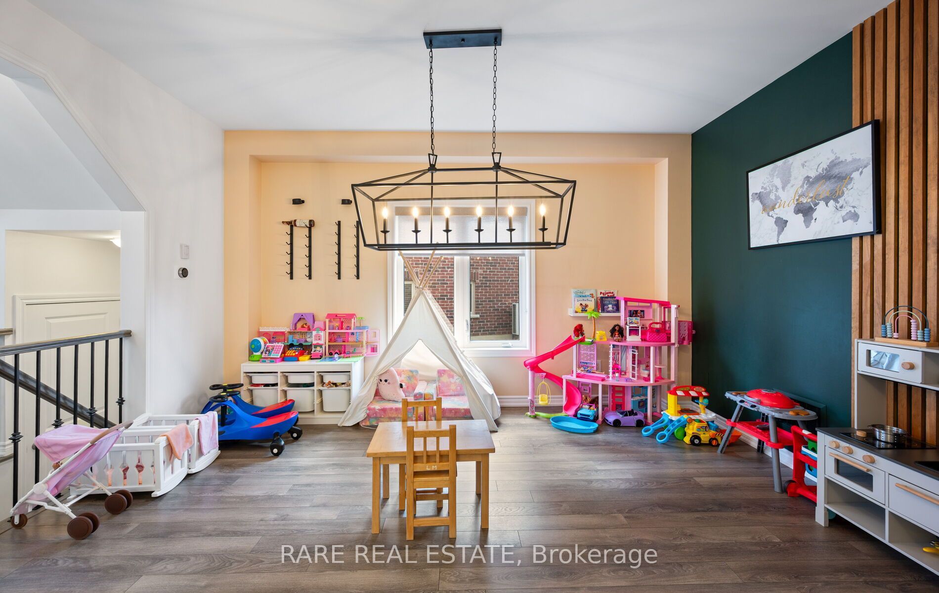42 Hackett Street Property Photo 8