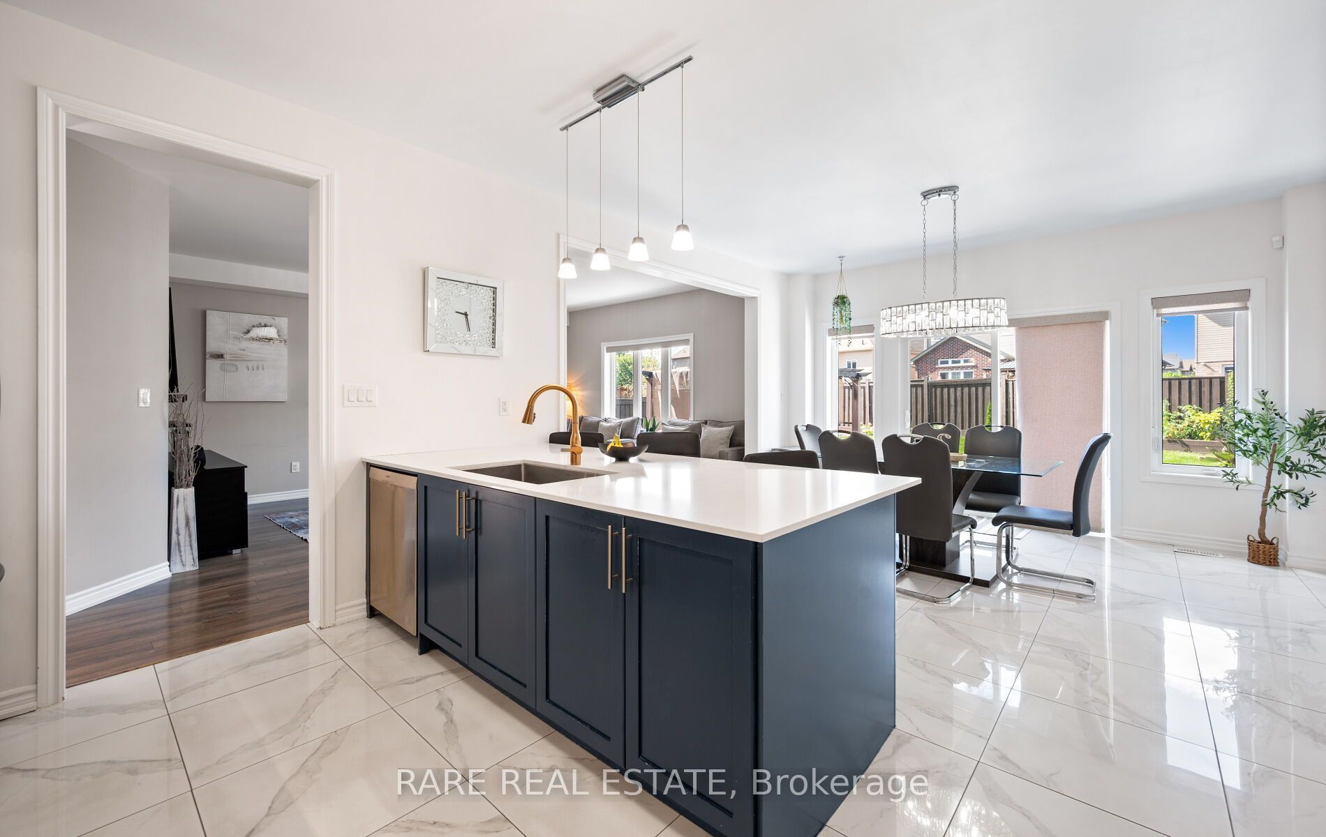 42 Hackett Street Property Photo 14