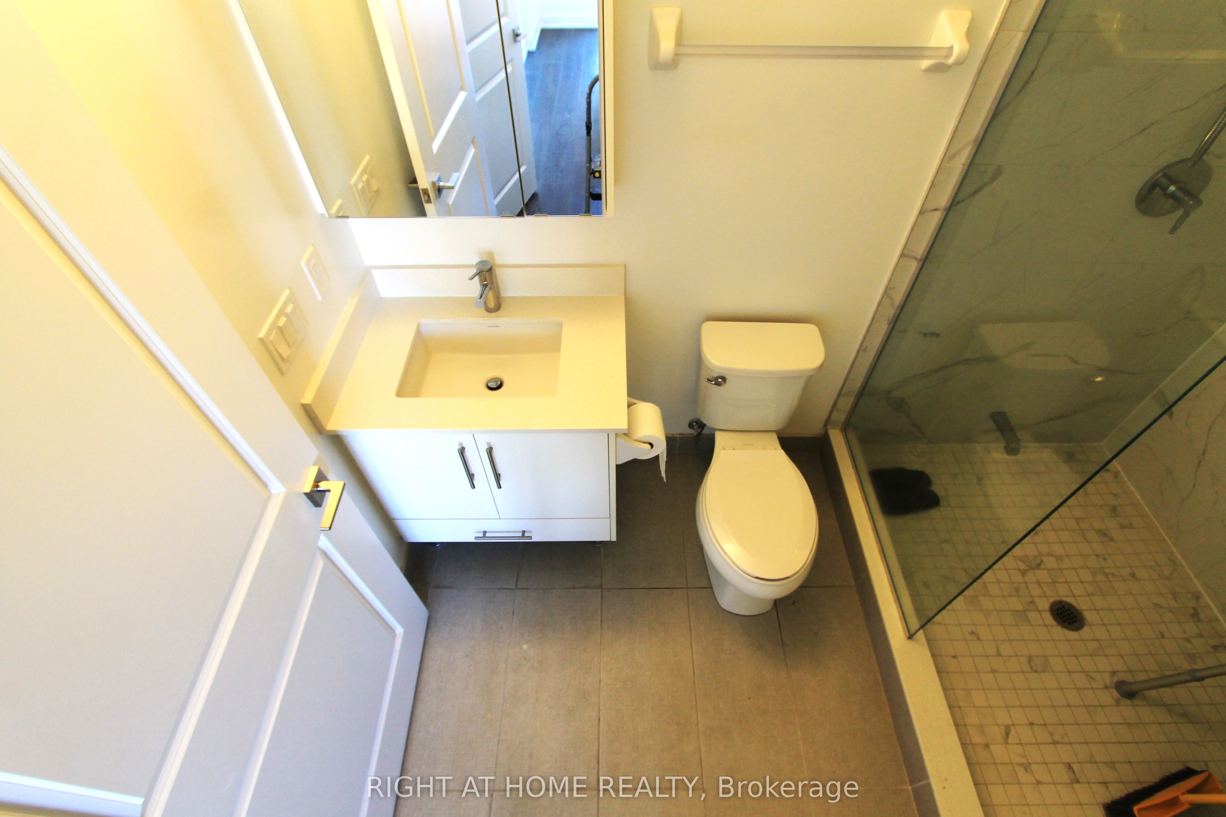 85 Oneida Crescent 907 Property Photo 15