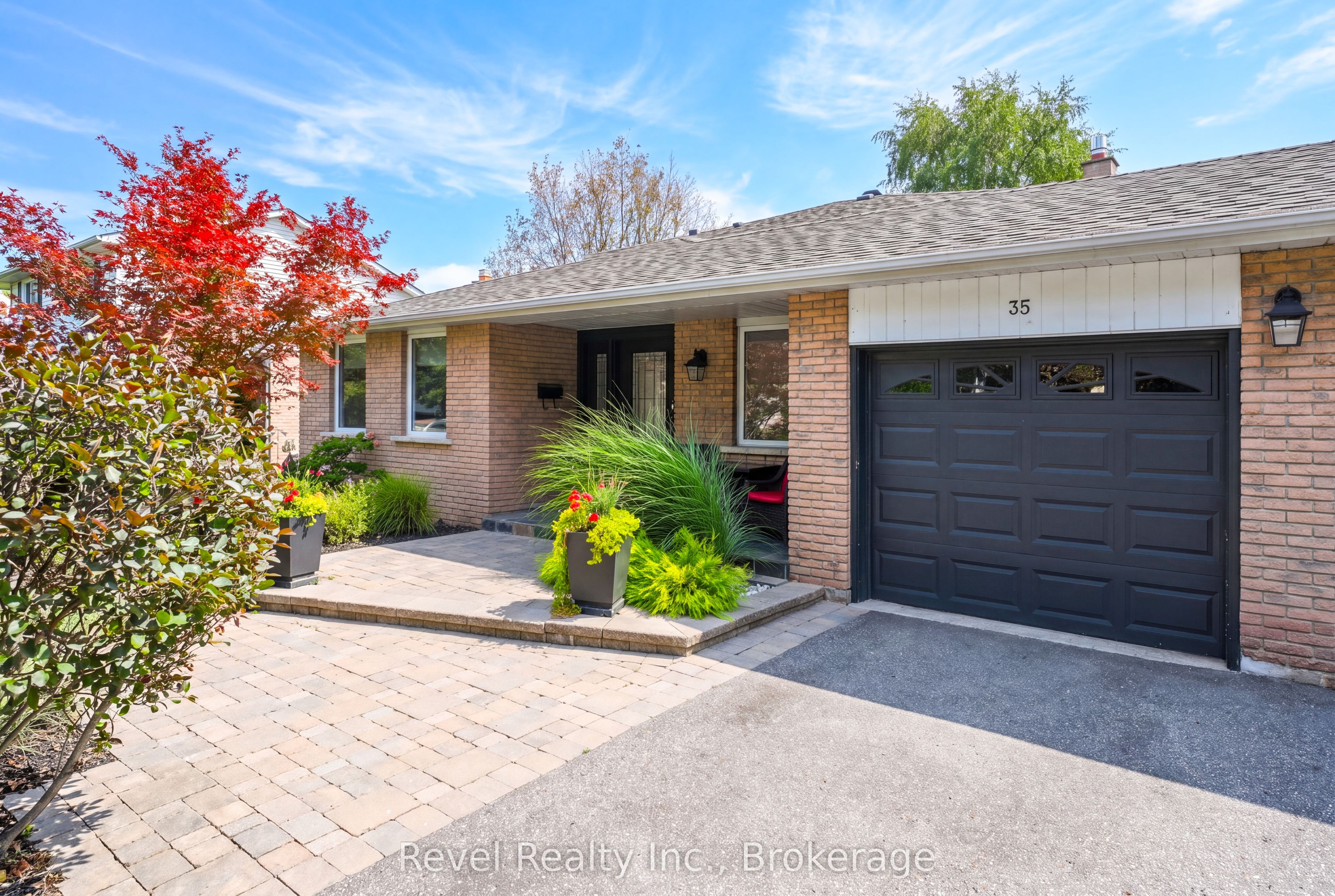 35 John Dexter Place Property Photo 6
