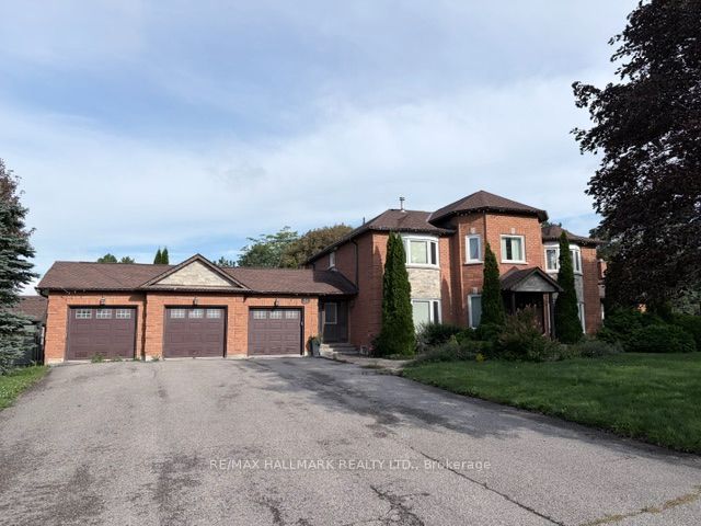 11 Sleepy Hollow Lane Property Photo 1