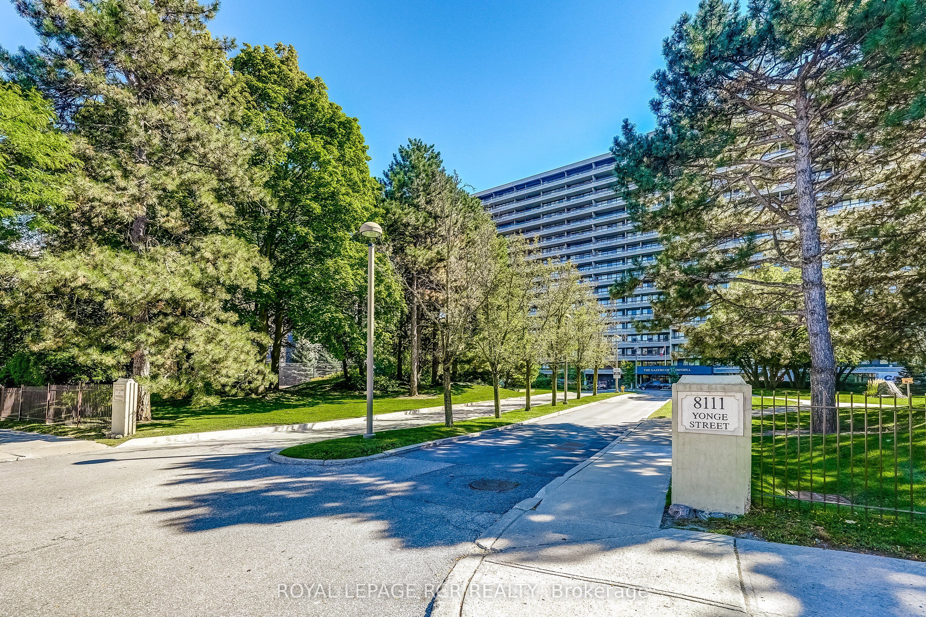 8111 Yonge Street 1612 Property Photo 1