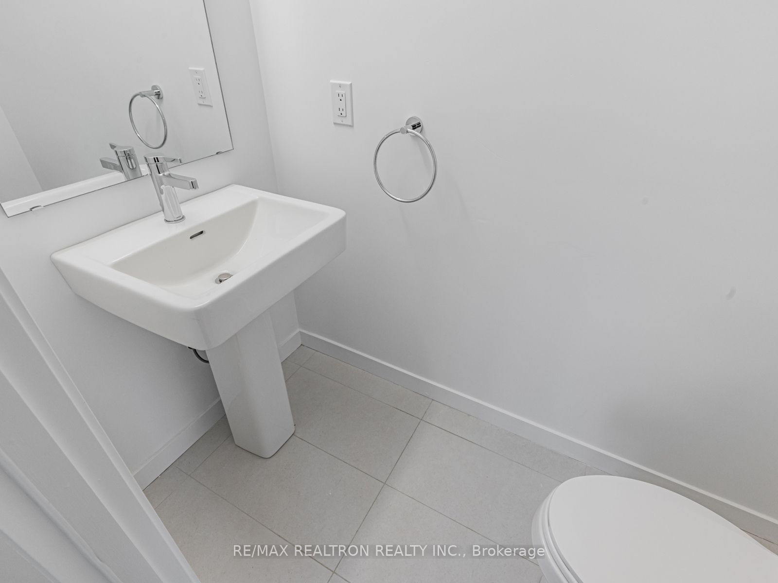 117 Marydale Avenue 31 Property Photo 15