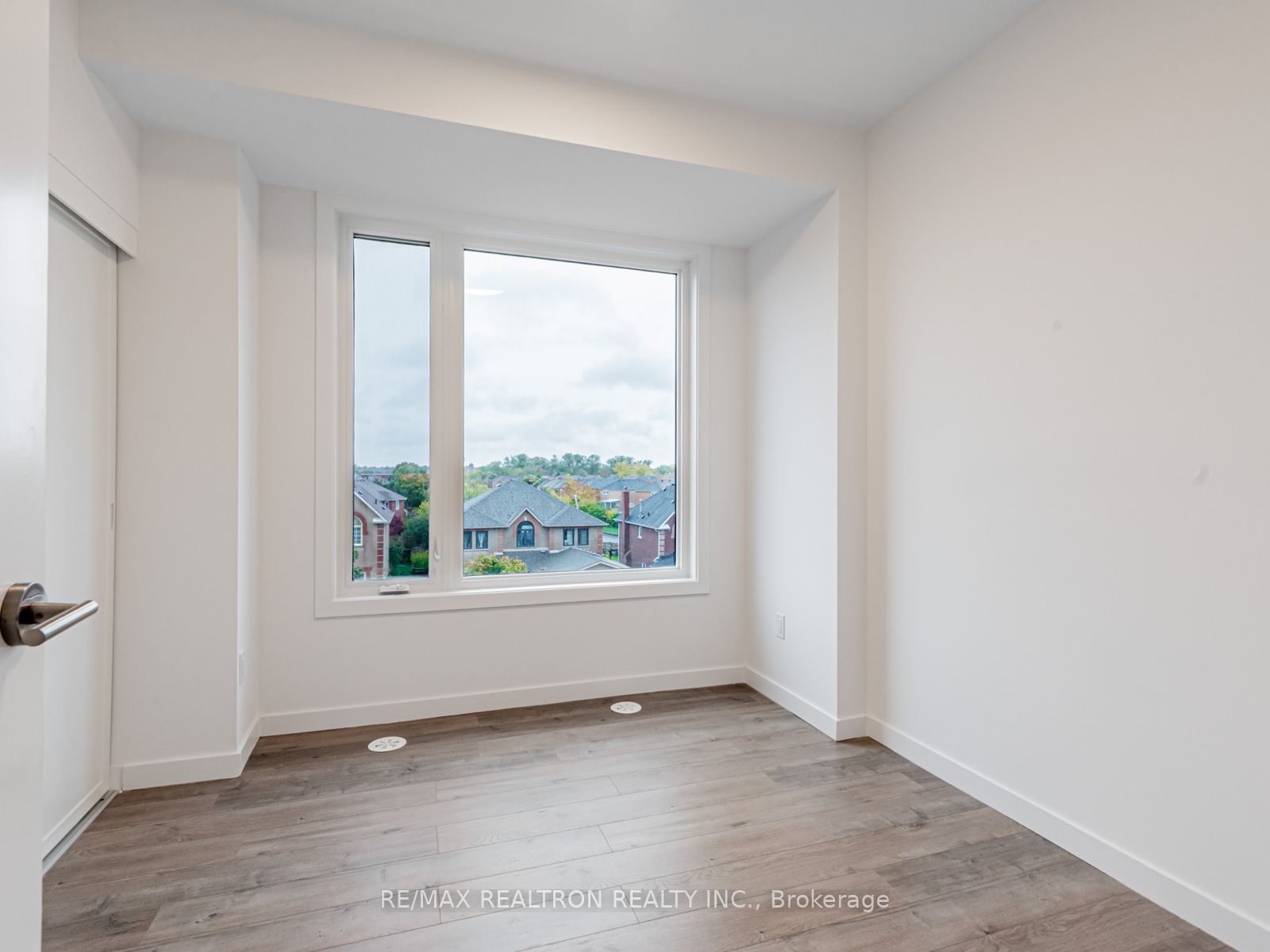 117 Marydale Avenue 31 Property Photo 18
