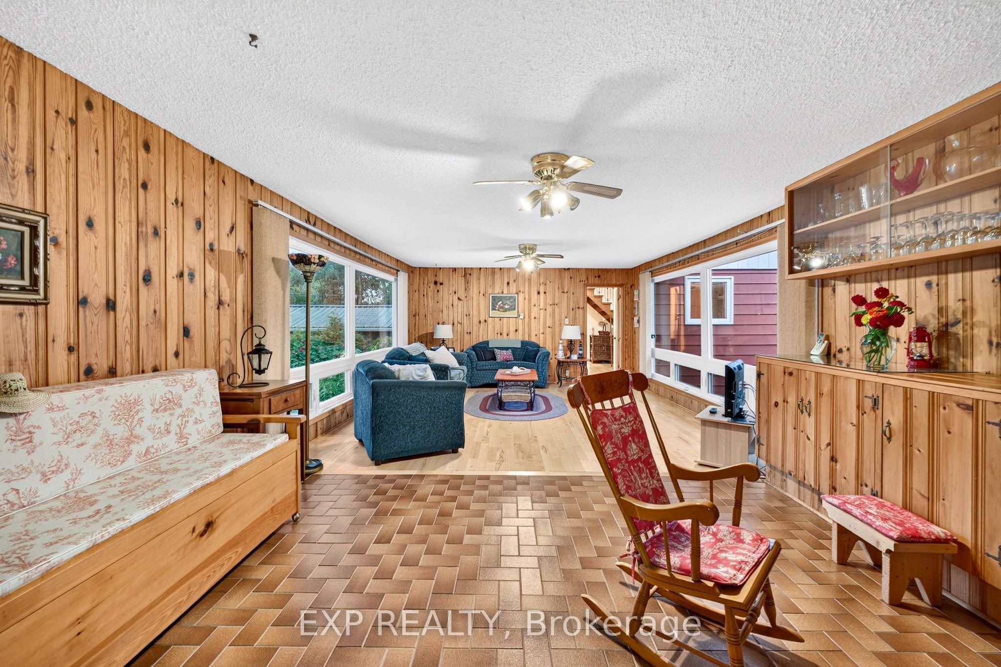 88 Irving Drive Property Photo 7