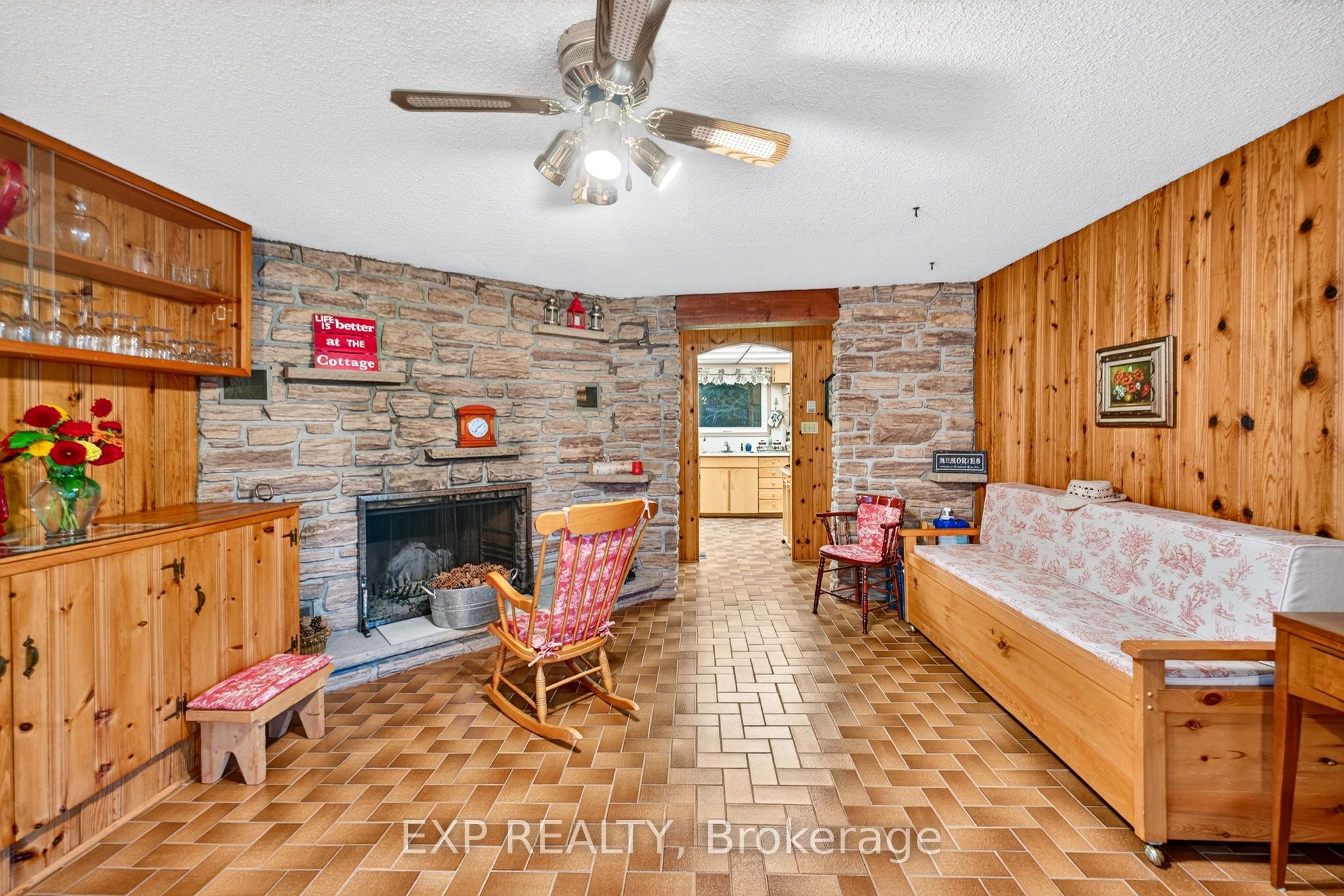88 Irving Drive Property Photo 8