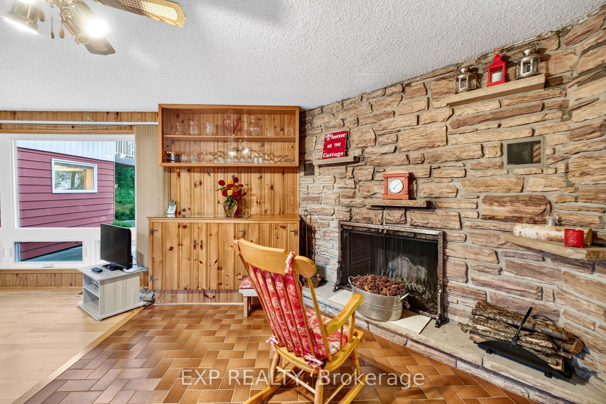 88 Irving Drive Property Photo 12