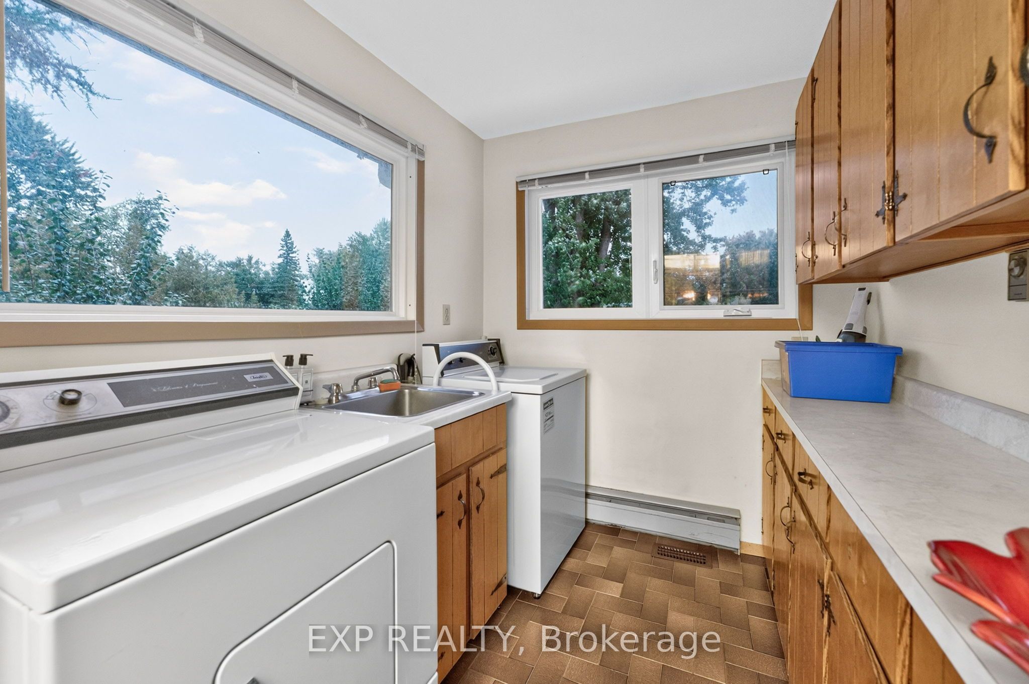 88 Irving Drive Property Photo 38
