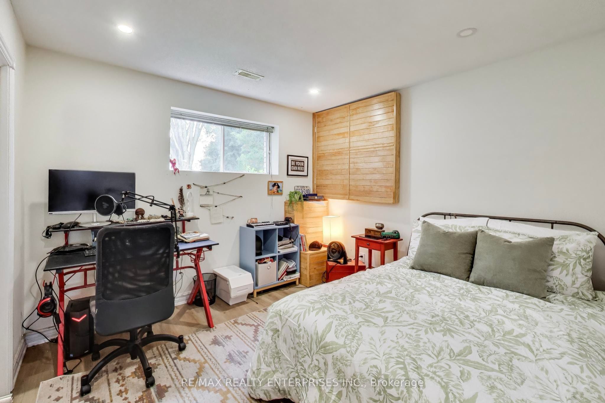 35 Shirlea Boulevard Property Photo 26