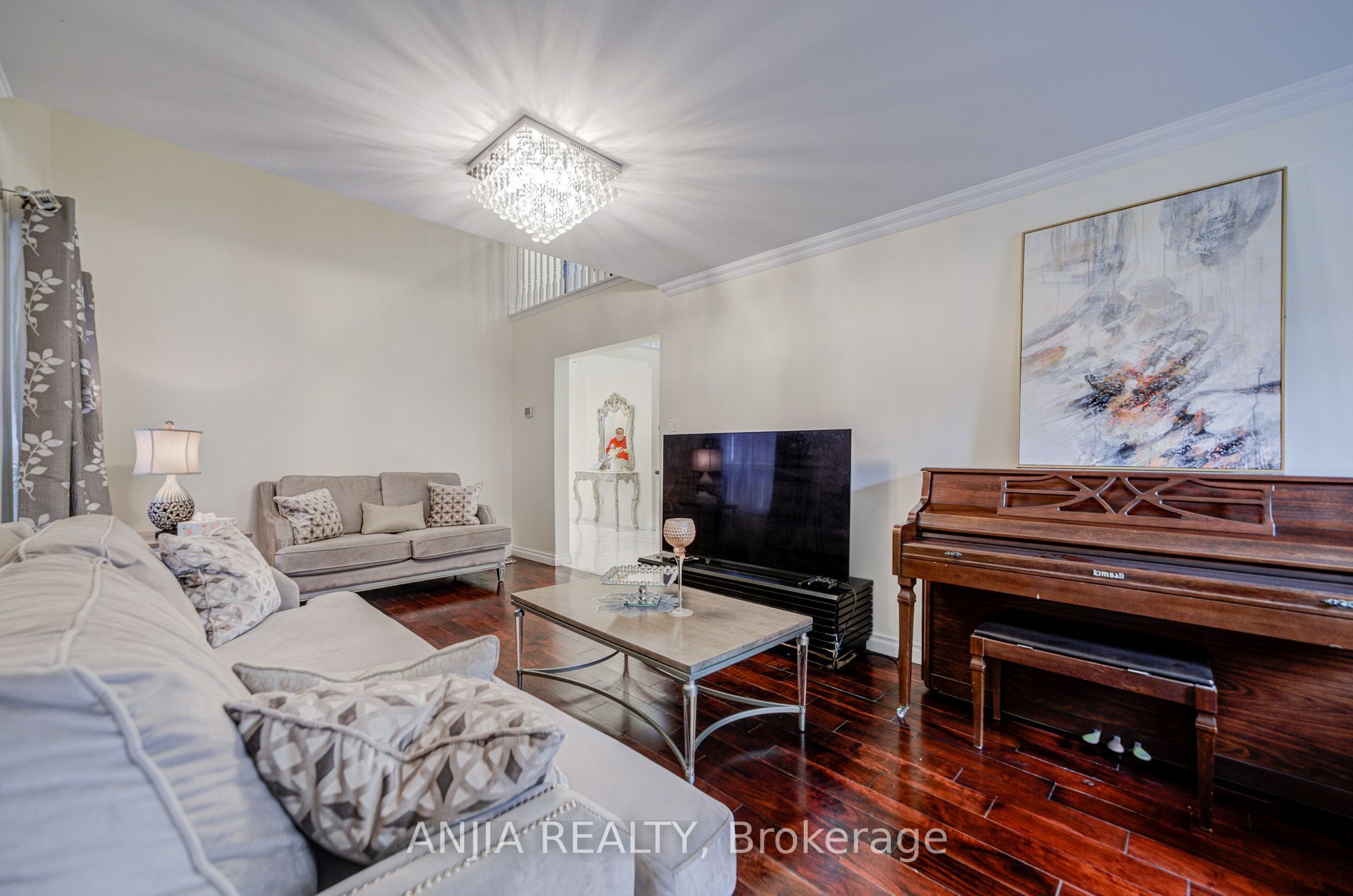 39 Millcroft Way Property Photo 12