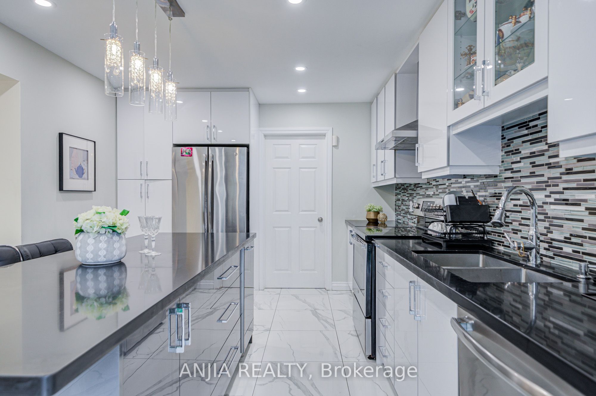 39 Millcroft Way Property Photo 20