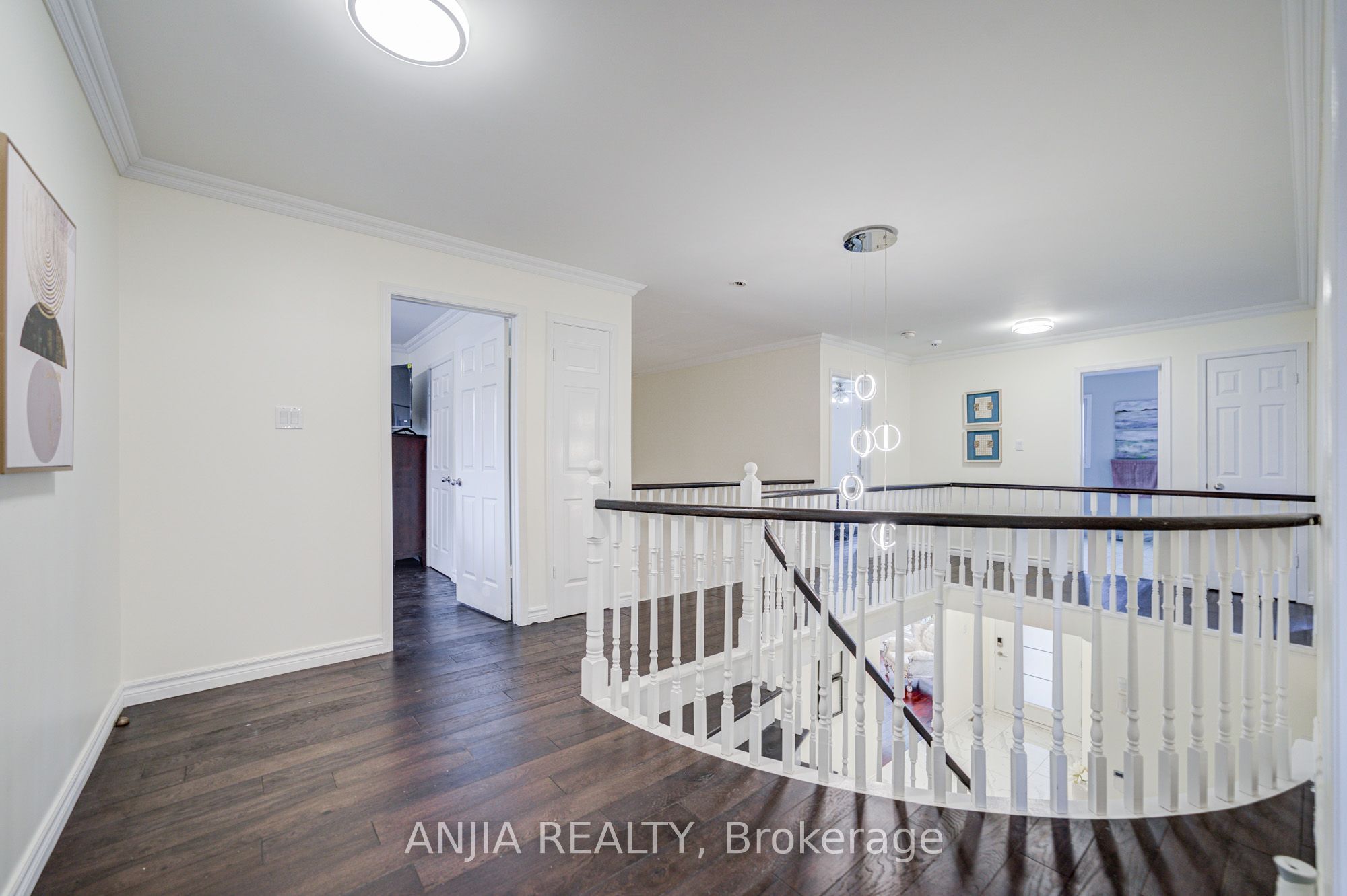 39 Millcroft Way Property Photo 26