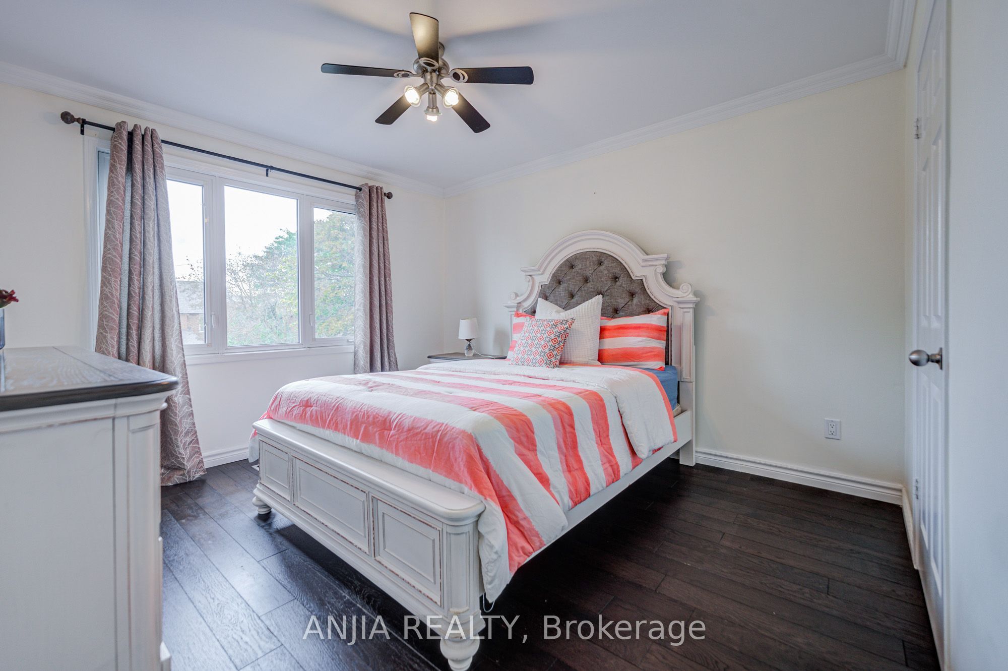 39 Millcroft Way Property Photo 34