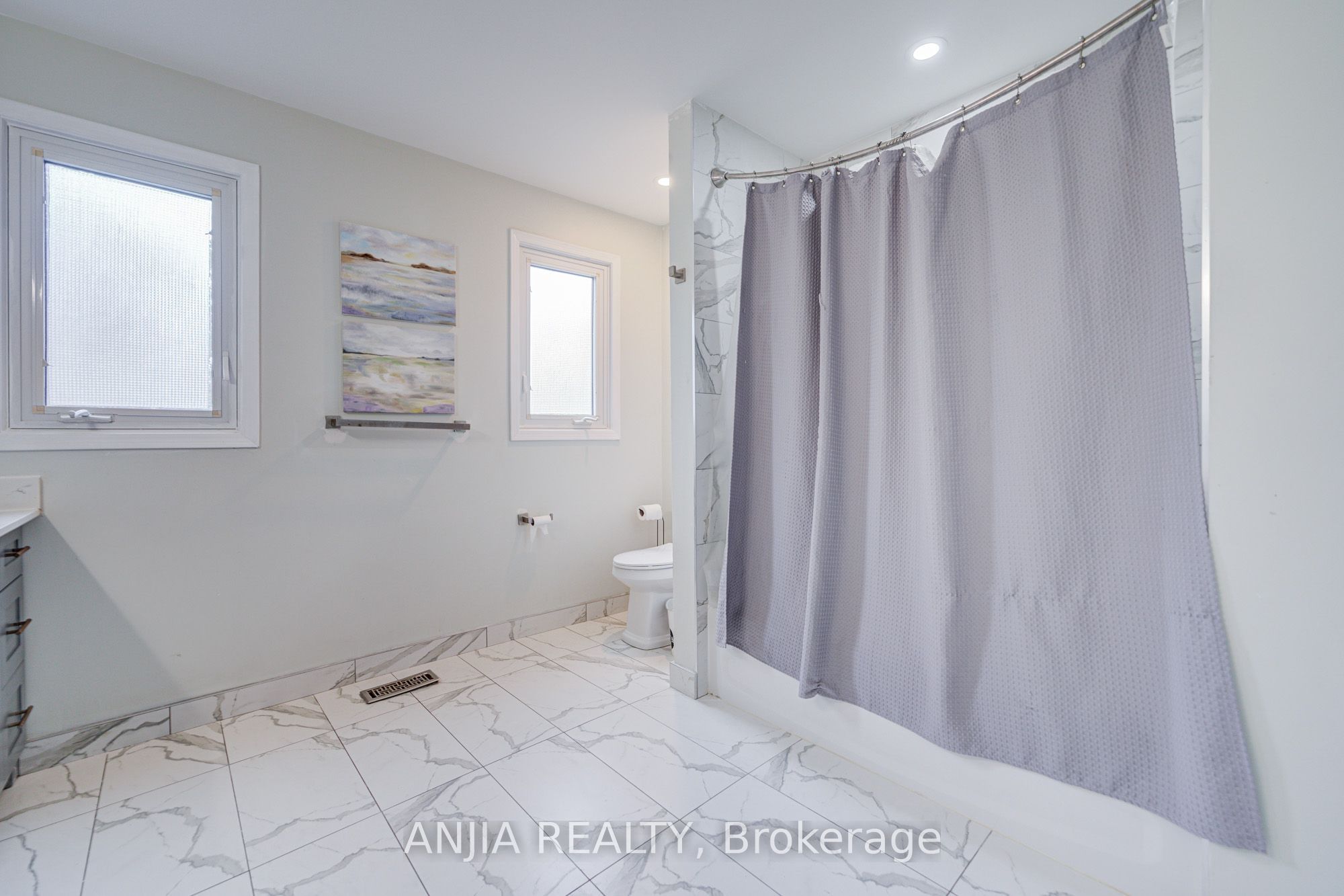 39 Millcroft Way Property Photo 41