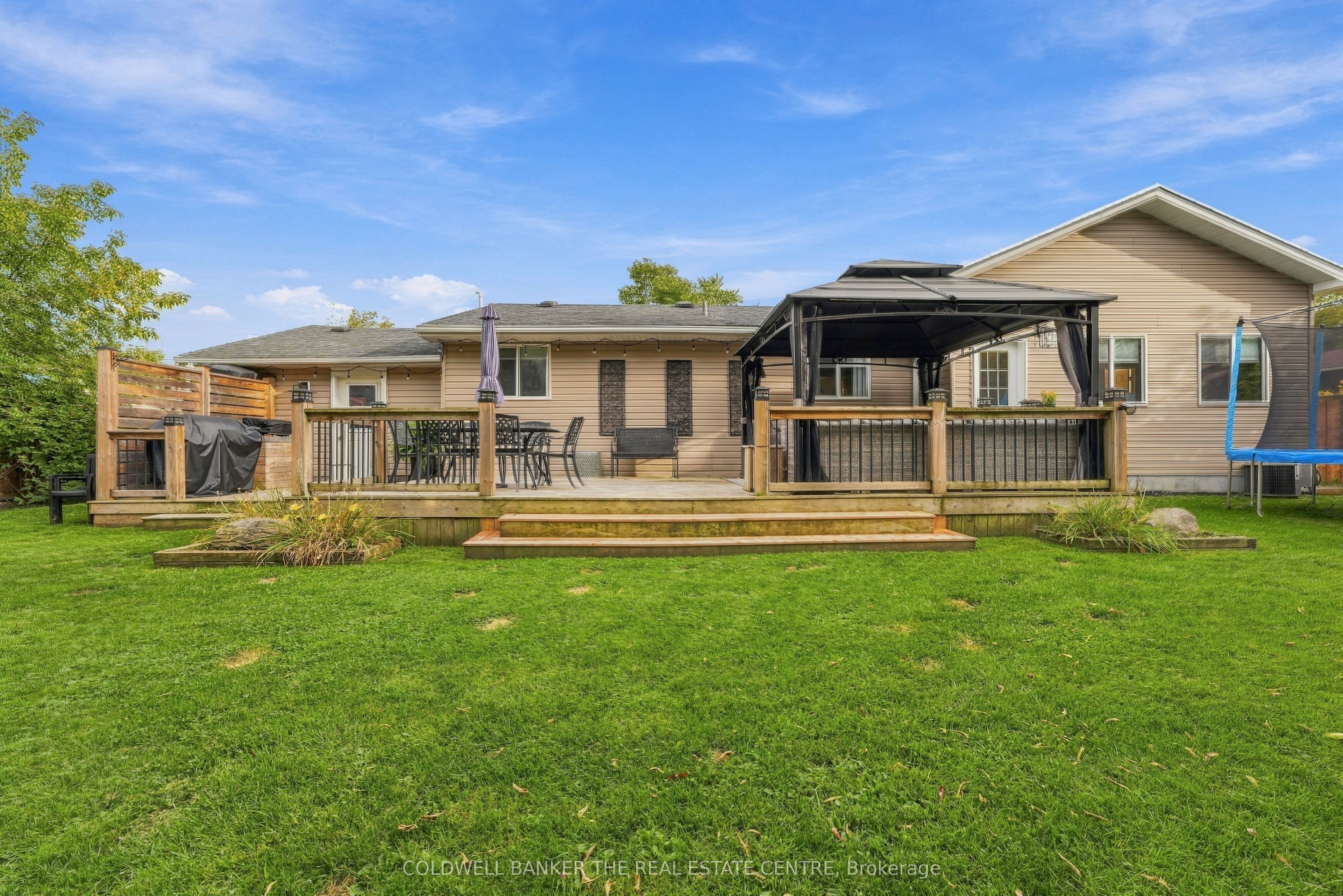 968 Metro Road N Property Photo 38