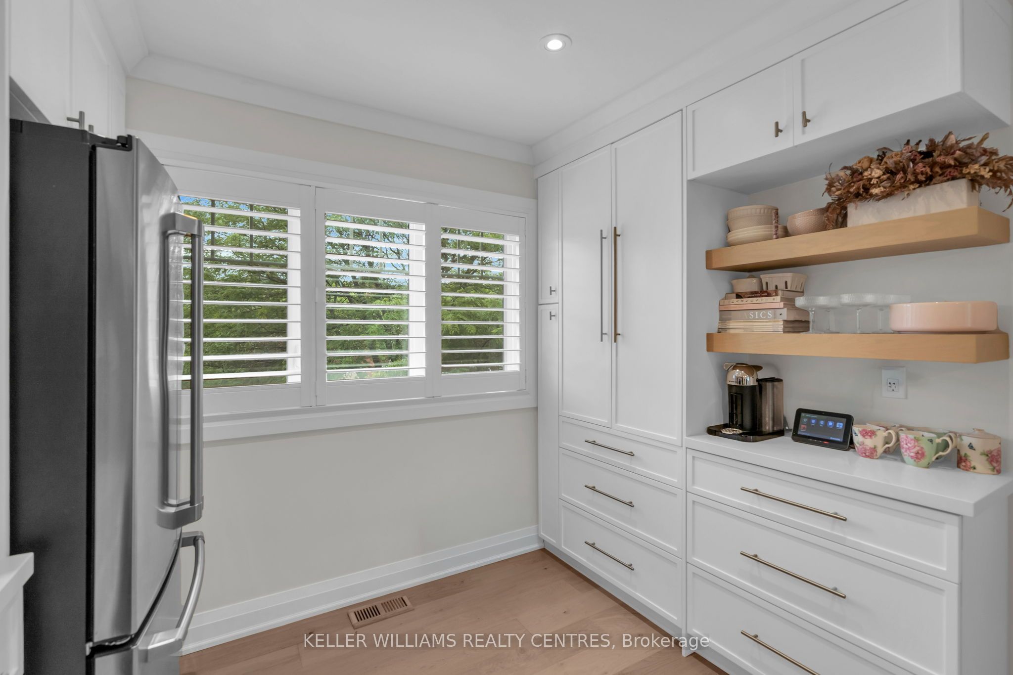 37 Bowler Street Property Photo 5