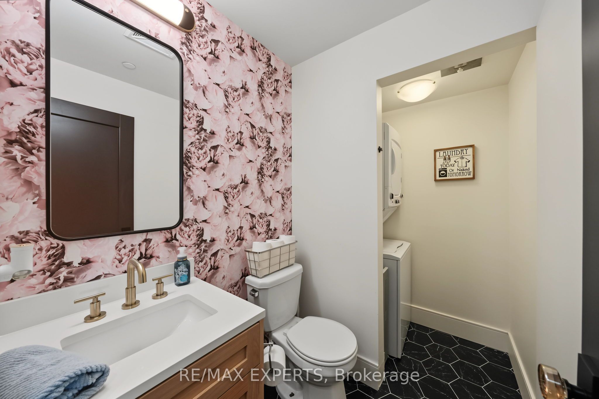 4700 Highway 7 414 Property Photo 19