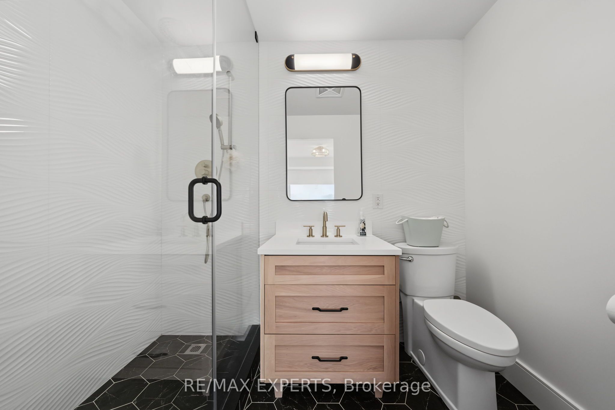 4700 Highway 7 414 Property Photo 25