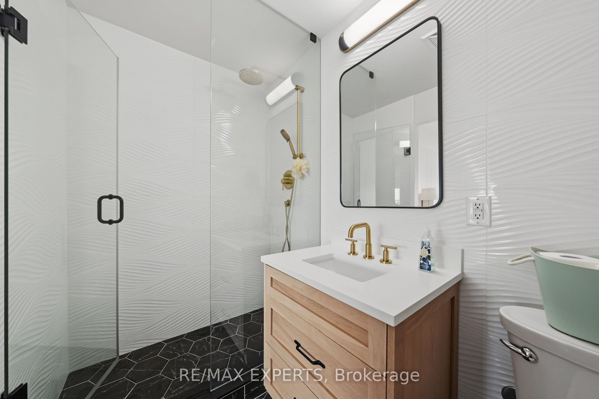 4700 Highway 7 414 Property Photo 28
