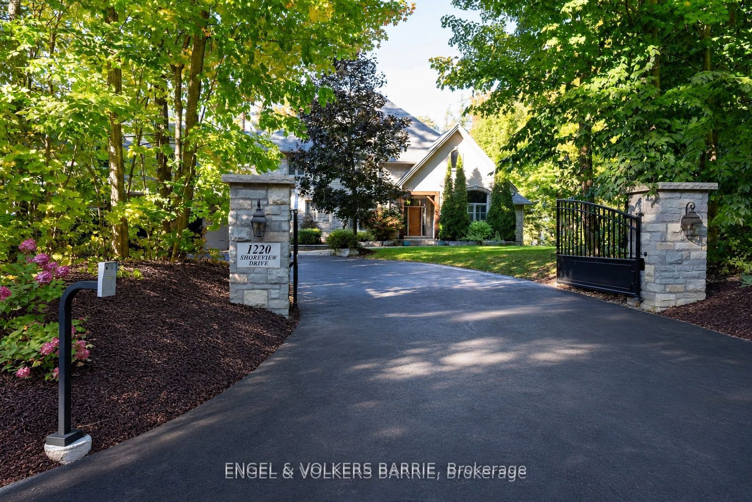 Picture of 1220 Shoreview Drive
