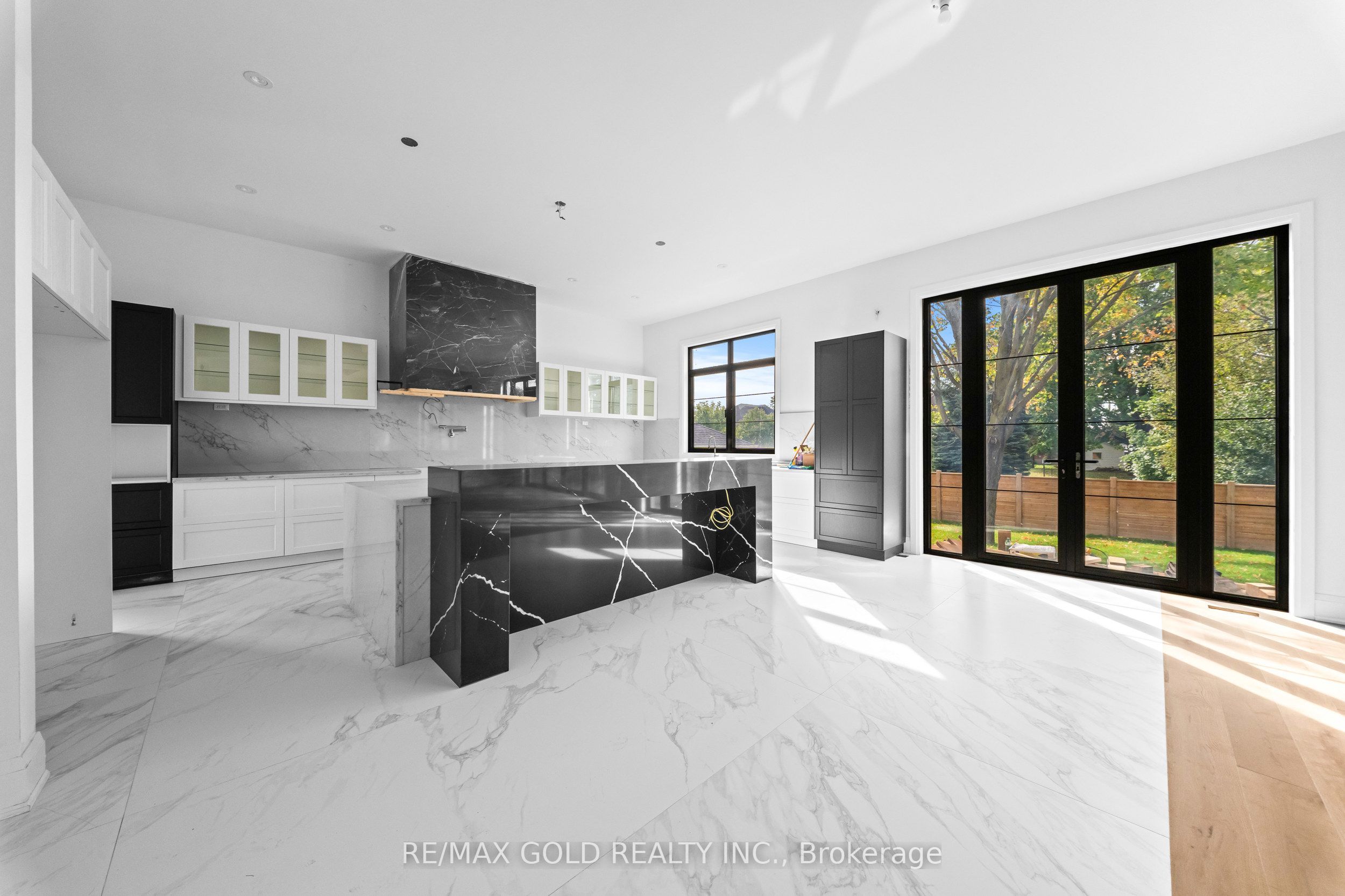 15 Mckenzie Street Property Photo 10