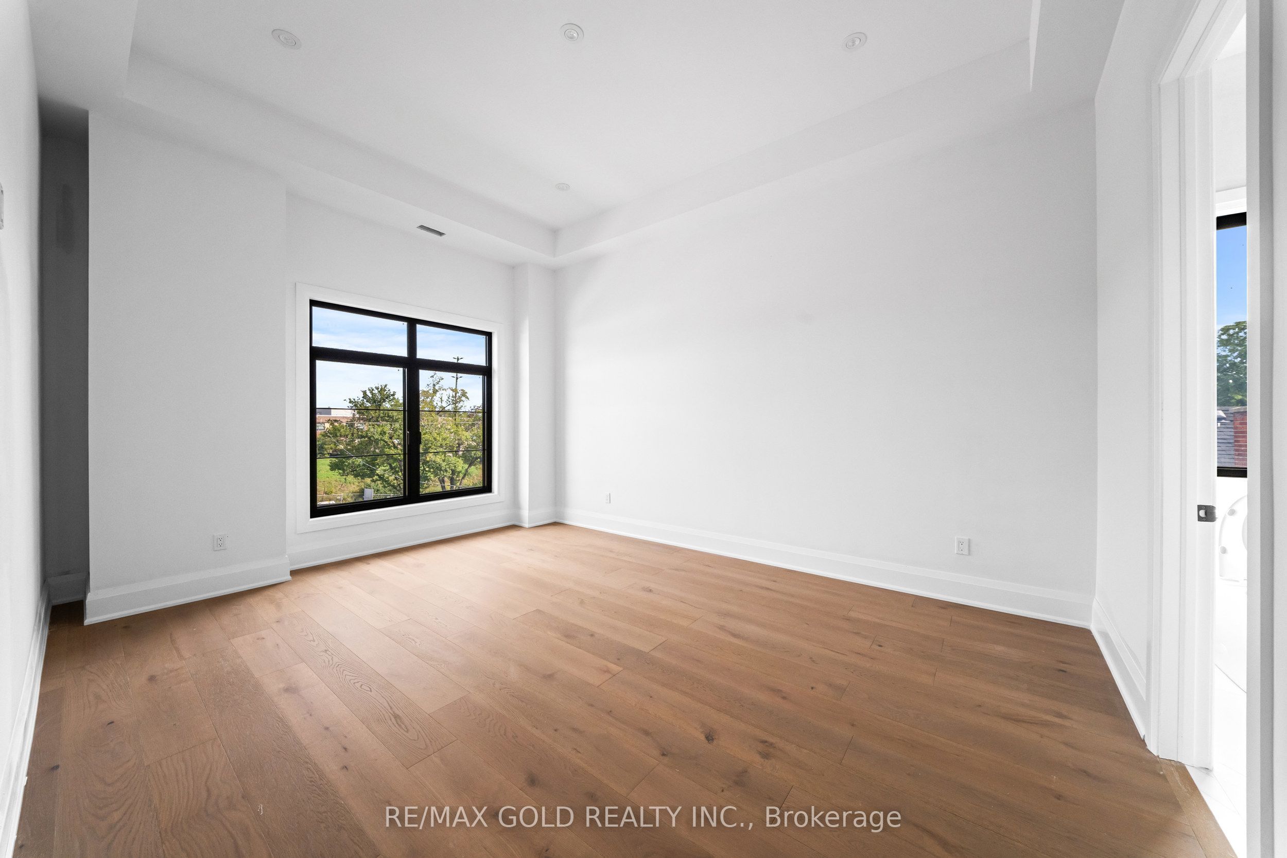 15 Mckenzie Street Property Photo 27
